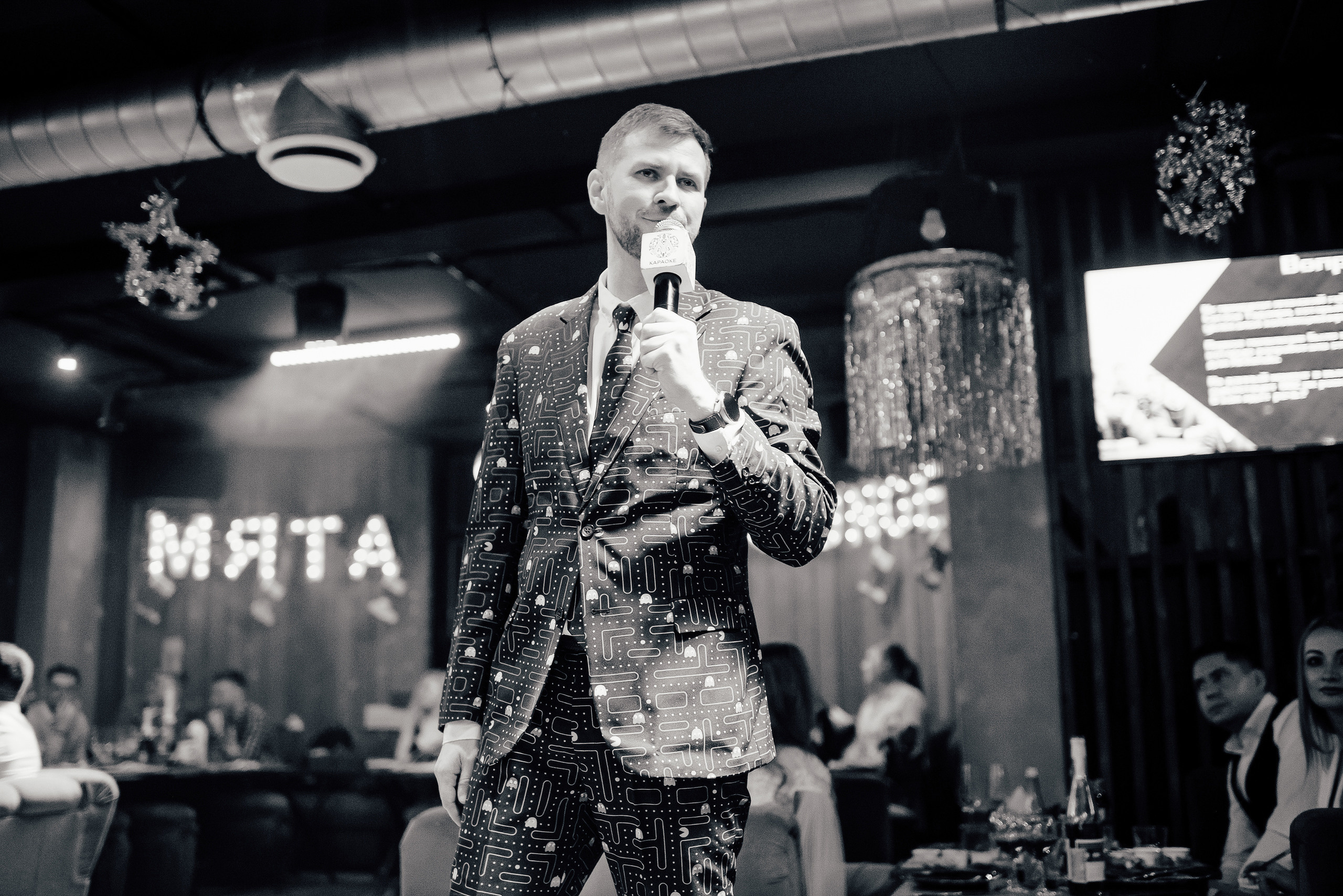 Новый год в стиле 90-х «Мята Спортивная». Мята Спортивная — Кальянная, караоке, бар в Минске