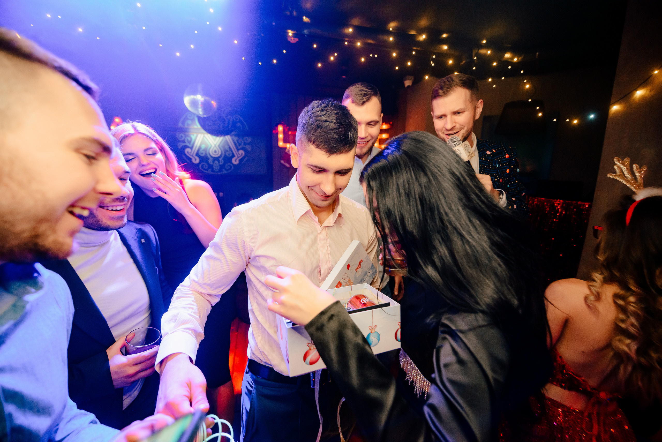 Новый год в стиле 90-х «Мята Спортивная». Мята Спортивная — Кальянная, караоке, бар в Минске