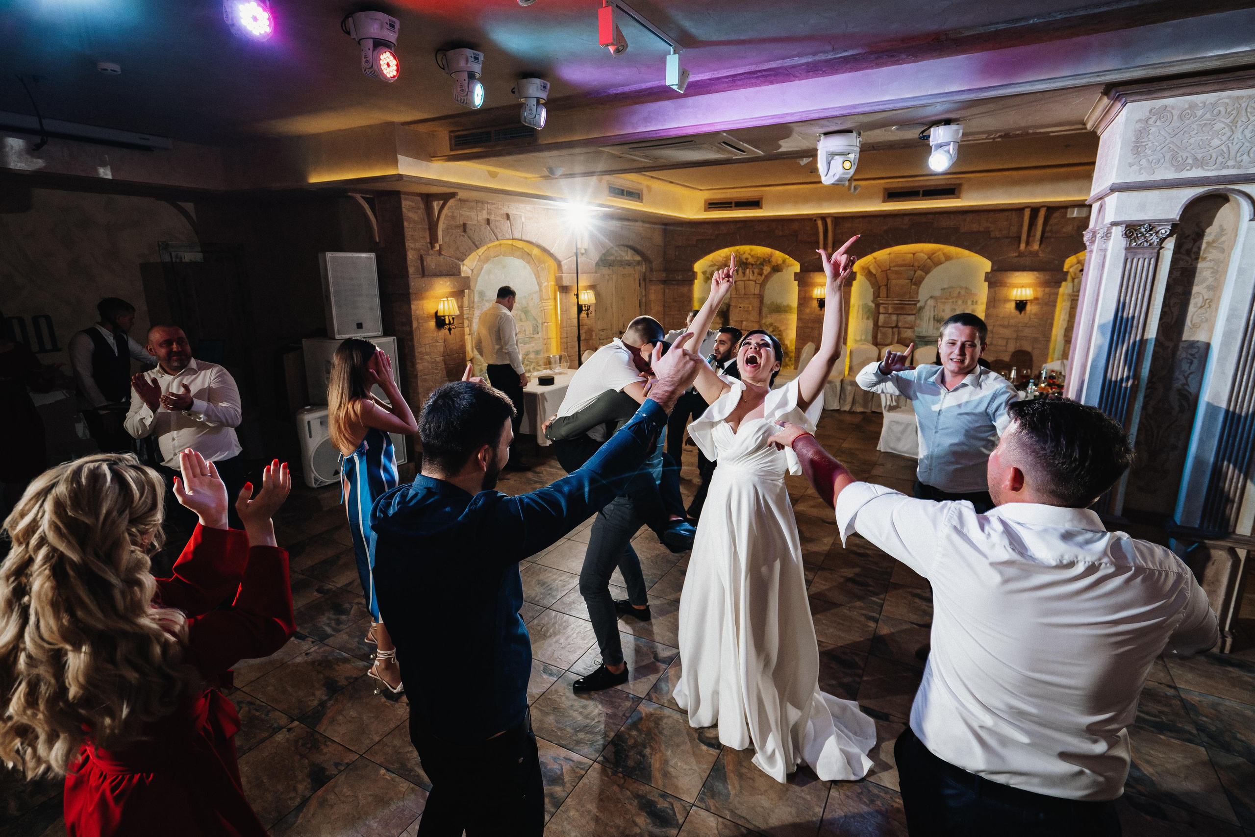 Ева & Паша. Создаю контент для бизнеса- Андрей Корниенко и упаковываю компании и экспертов в Краснодаре