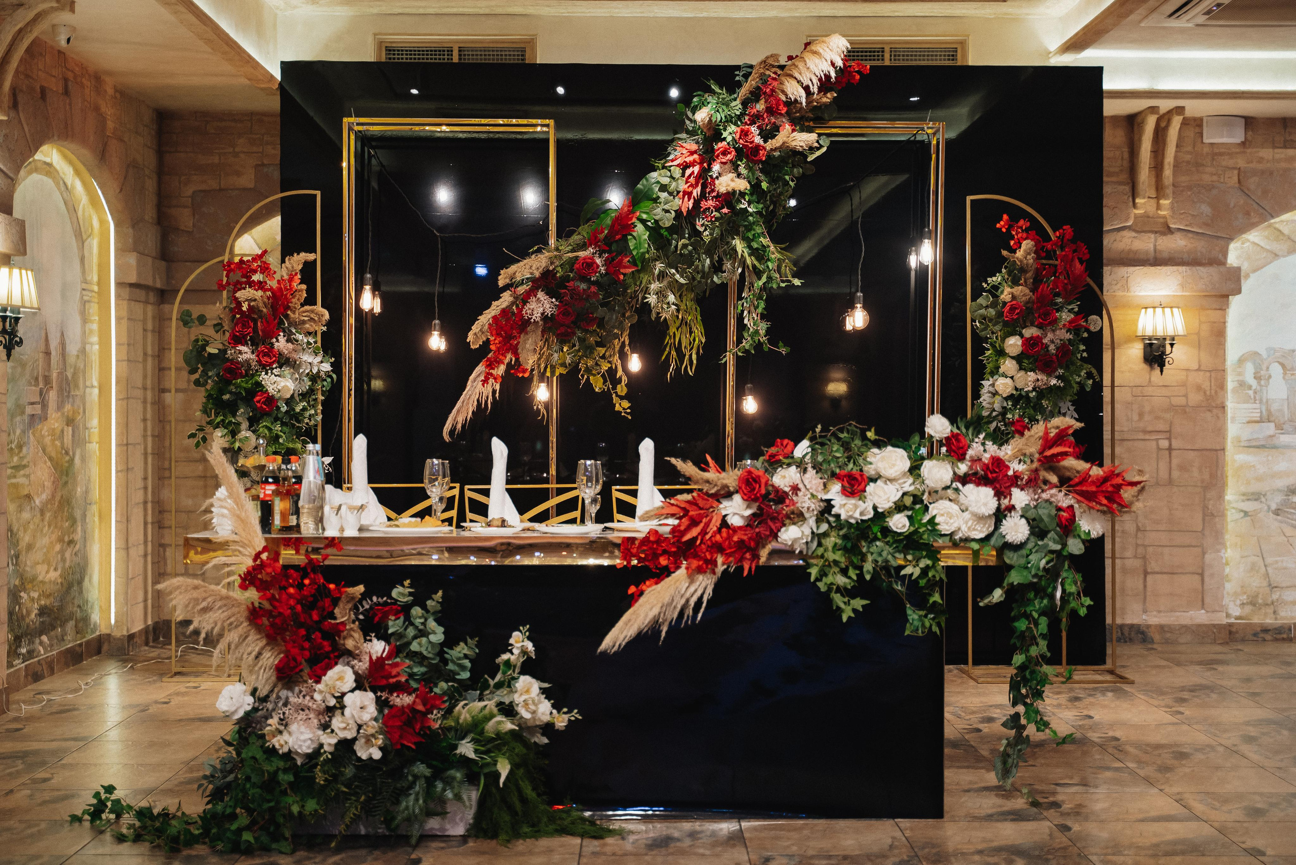 Ева & Паша. Создаю контент для бизнеса- Андрей Корниенко и упаковываю компании и экспертов в Краснодаре