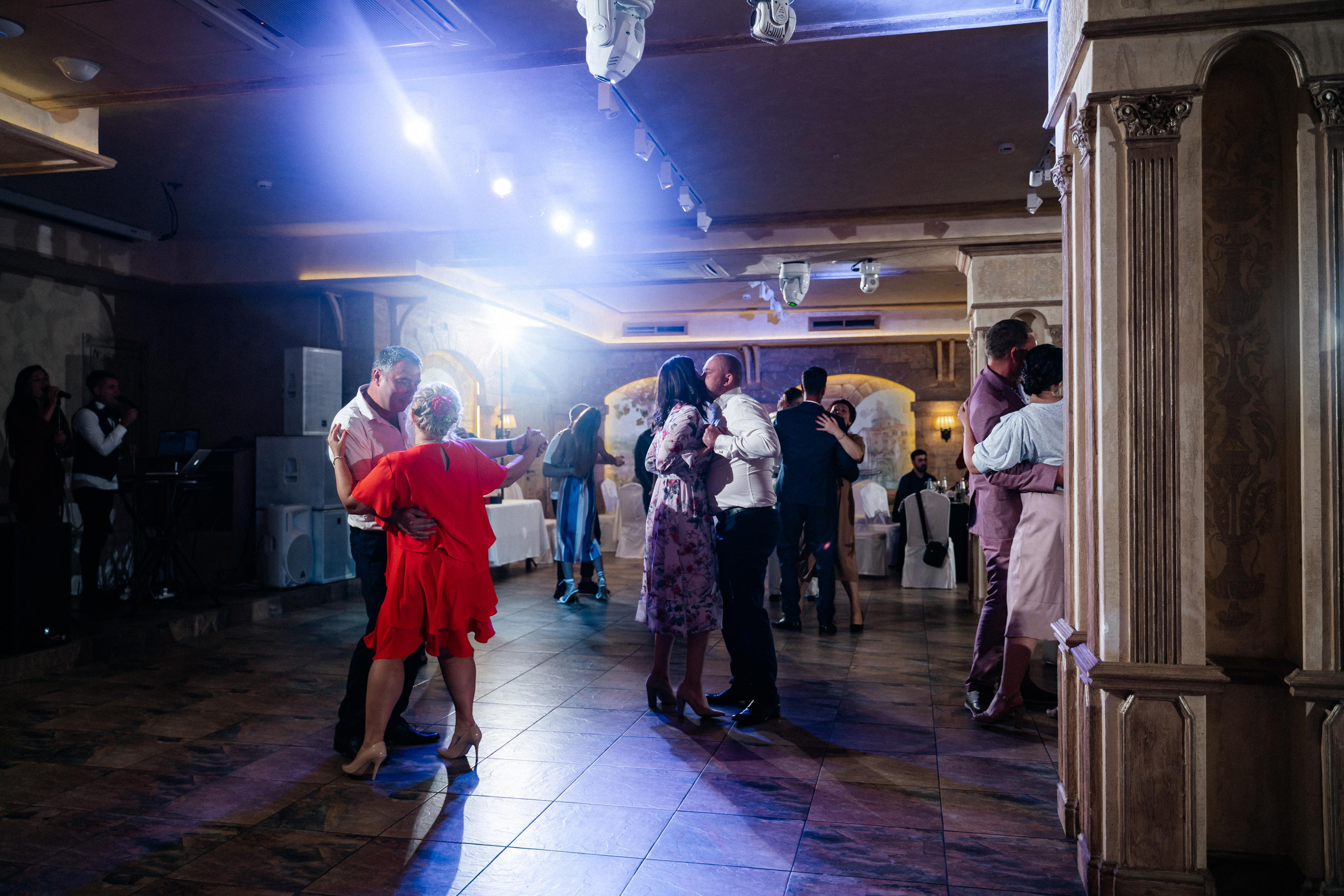 Ева & Паша. Создаю контент для бизнеса- Андрей Корниенко и упаковываю компании и экспертов в Краснодаре