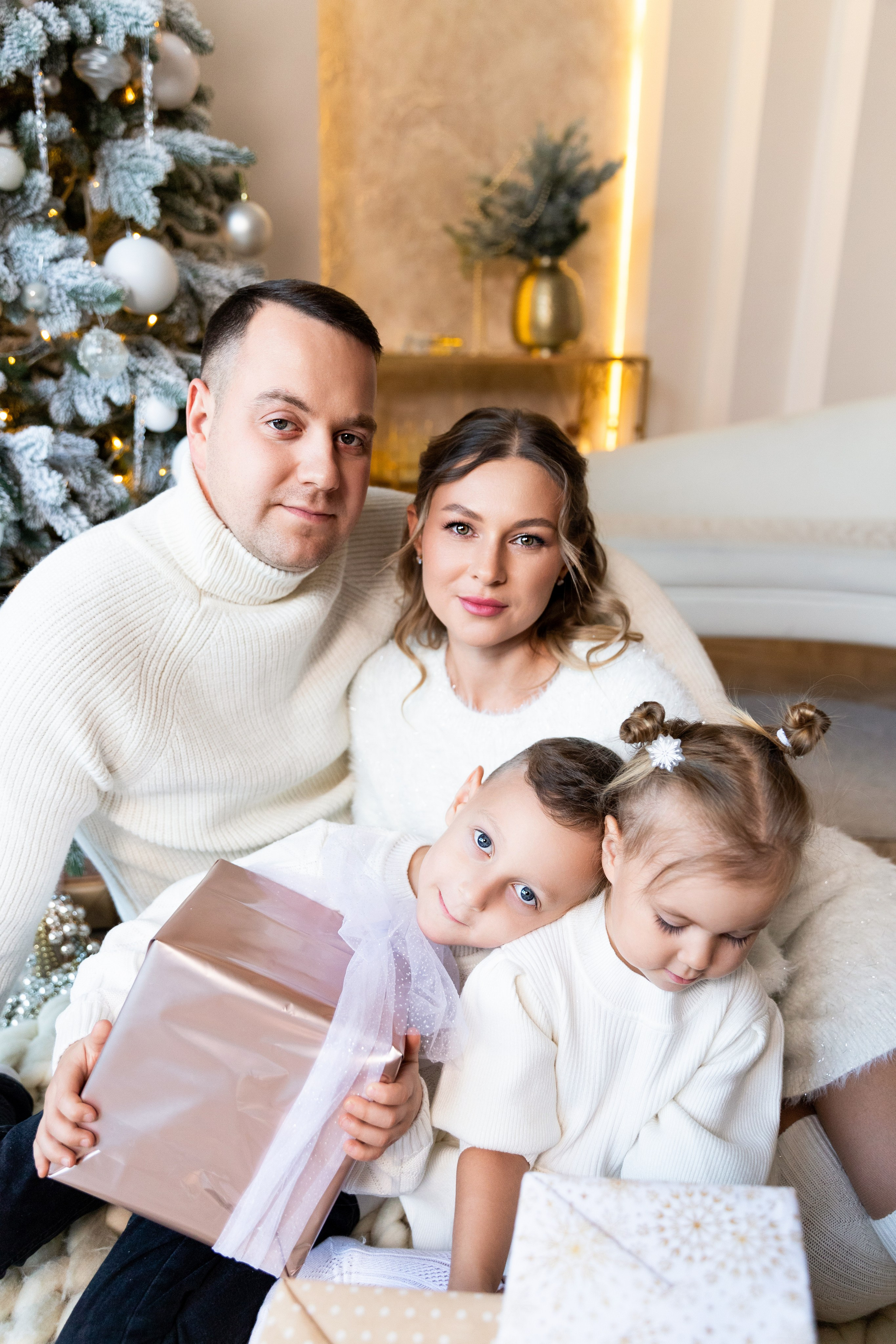 Дмитрий, Мария, Саша и Лера. Семейный фотограф в Екатеринбурге и Красноуфимске Евгения Лягаева