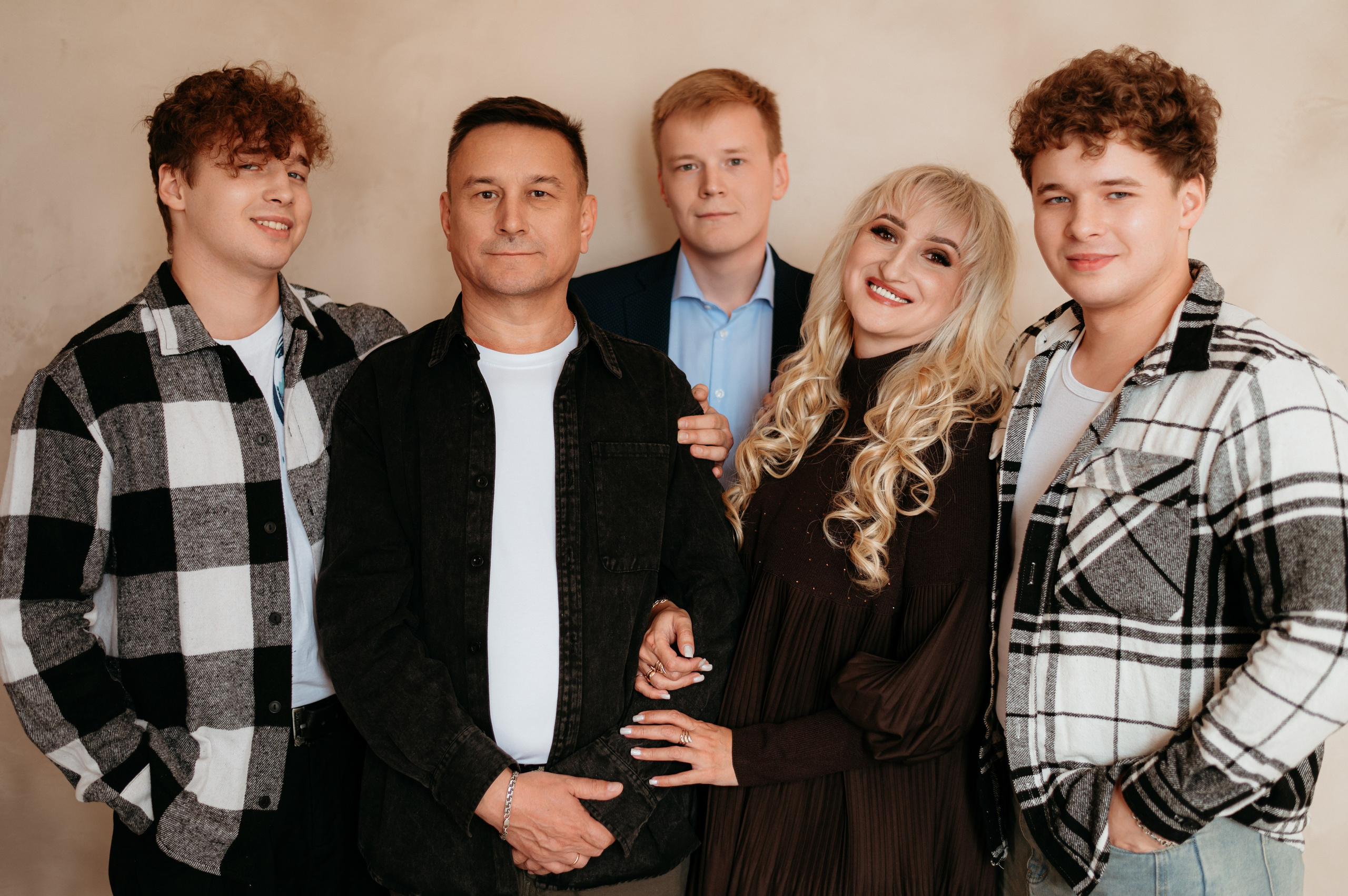 Наталья с семьей. Фотограф Юлия Дубровская | Тула — свадьбы, семьи, детские съёмки
