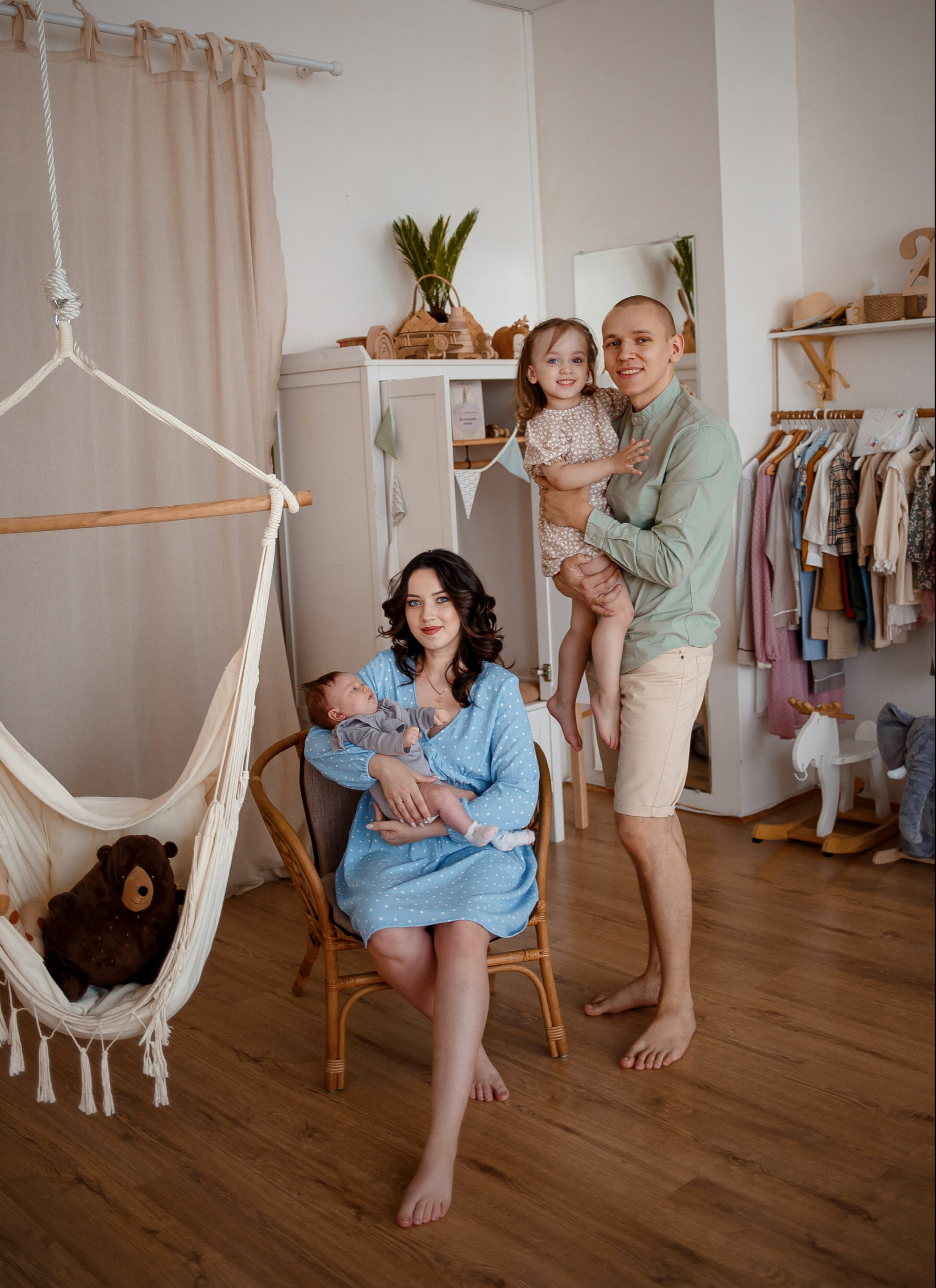 Семейная съемка. Фотостудия Lion. Женский фотограф в Саратове Анастасия Вишневская