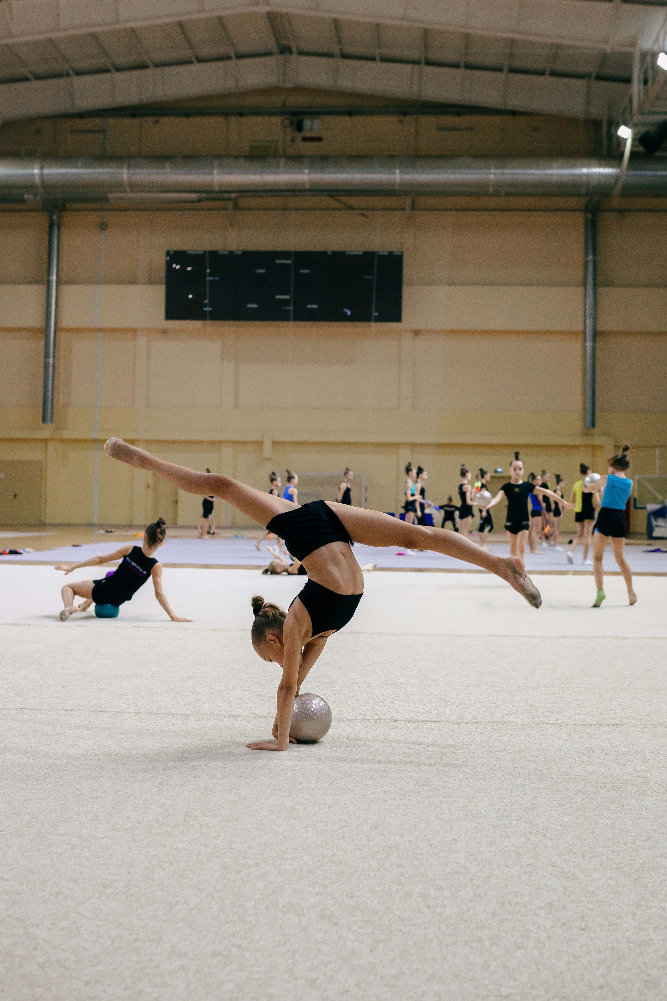 Сборы. Художественная гимнастика. Июль 2022. Спортивный фотограф Александр Васильев. RG и AGG