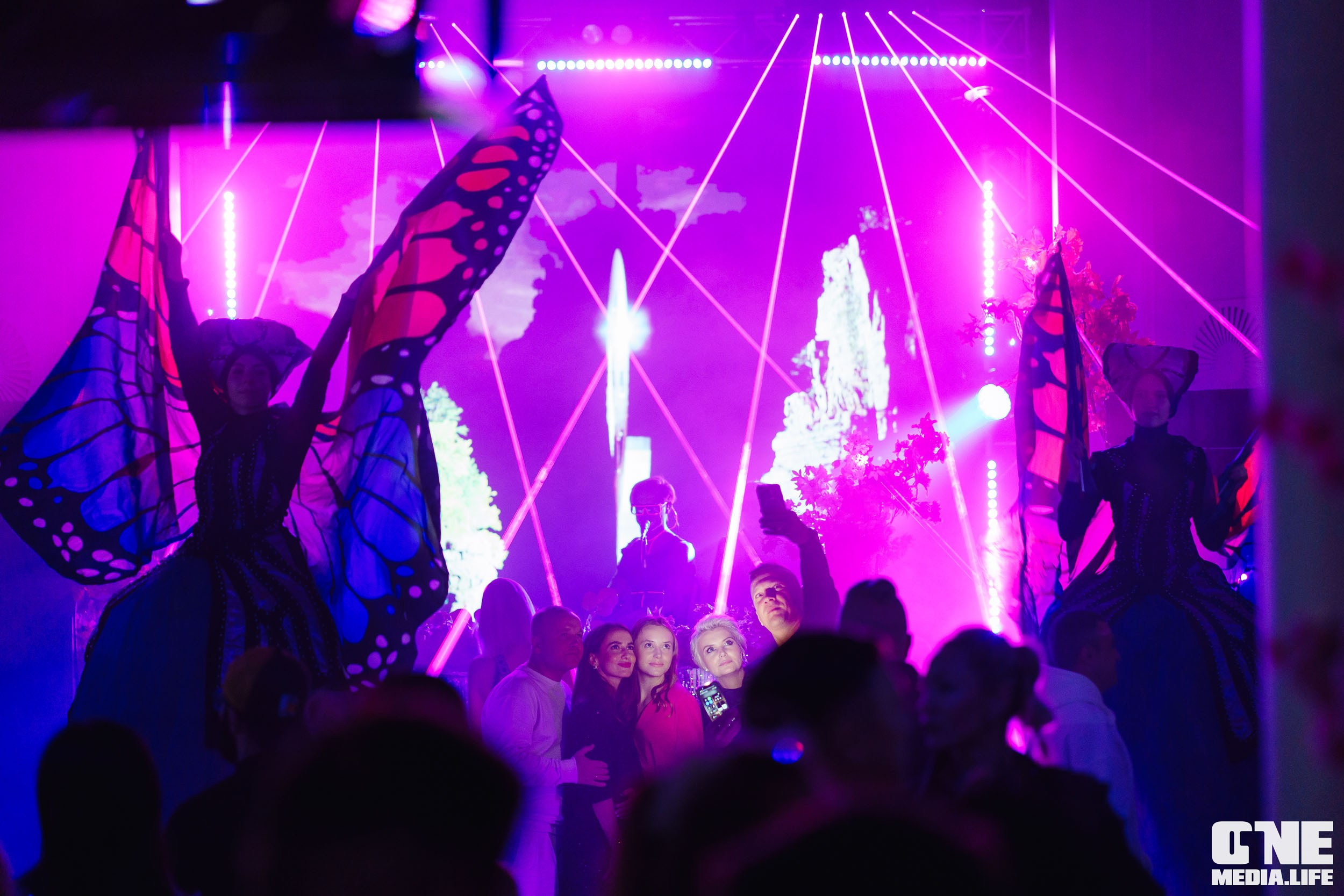 Фоторепортаж из клуба Universal. One Media Life: фоторепортажи, фотоотчеты с мероприятий и заведений