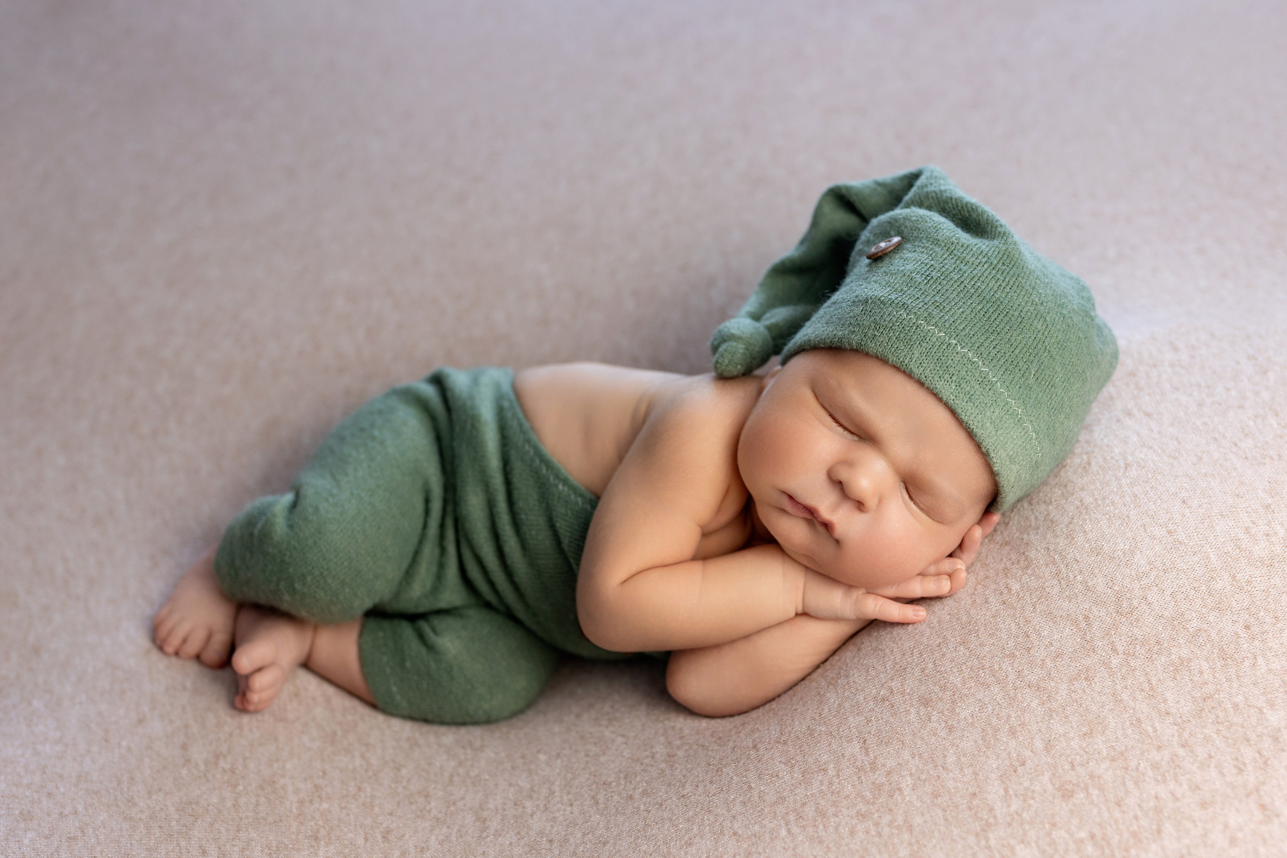 Новорождённые. Фотограф новорождённых г. Салехард