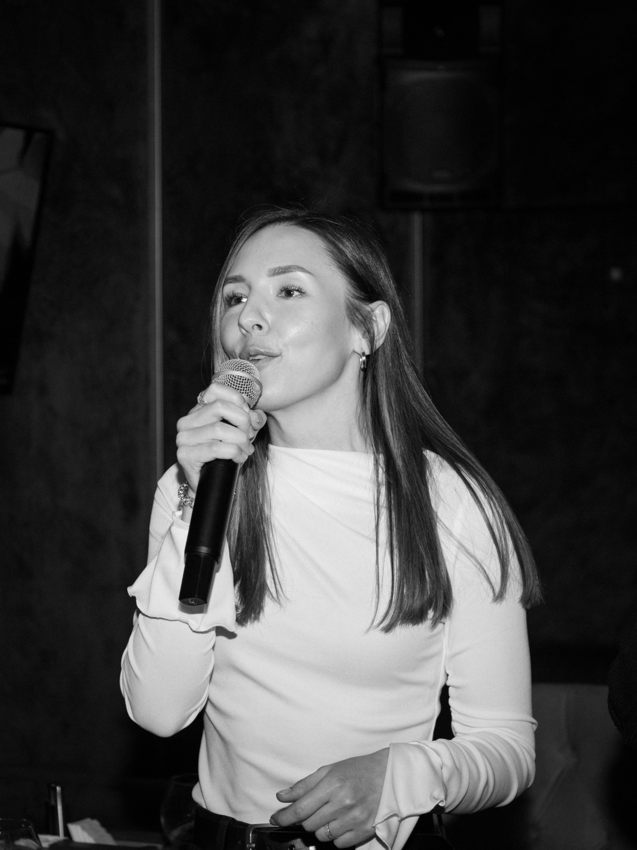 Репортажка из кальян-бара. Свадебный и семейный фотограф в Москве Мила Широких