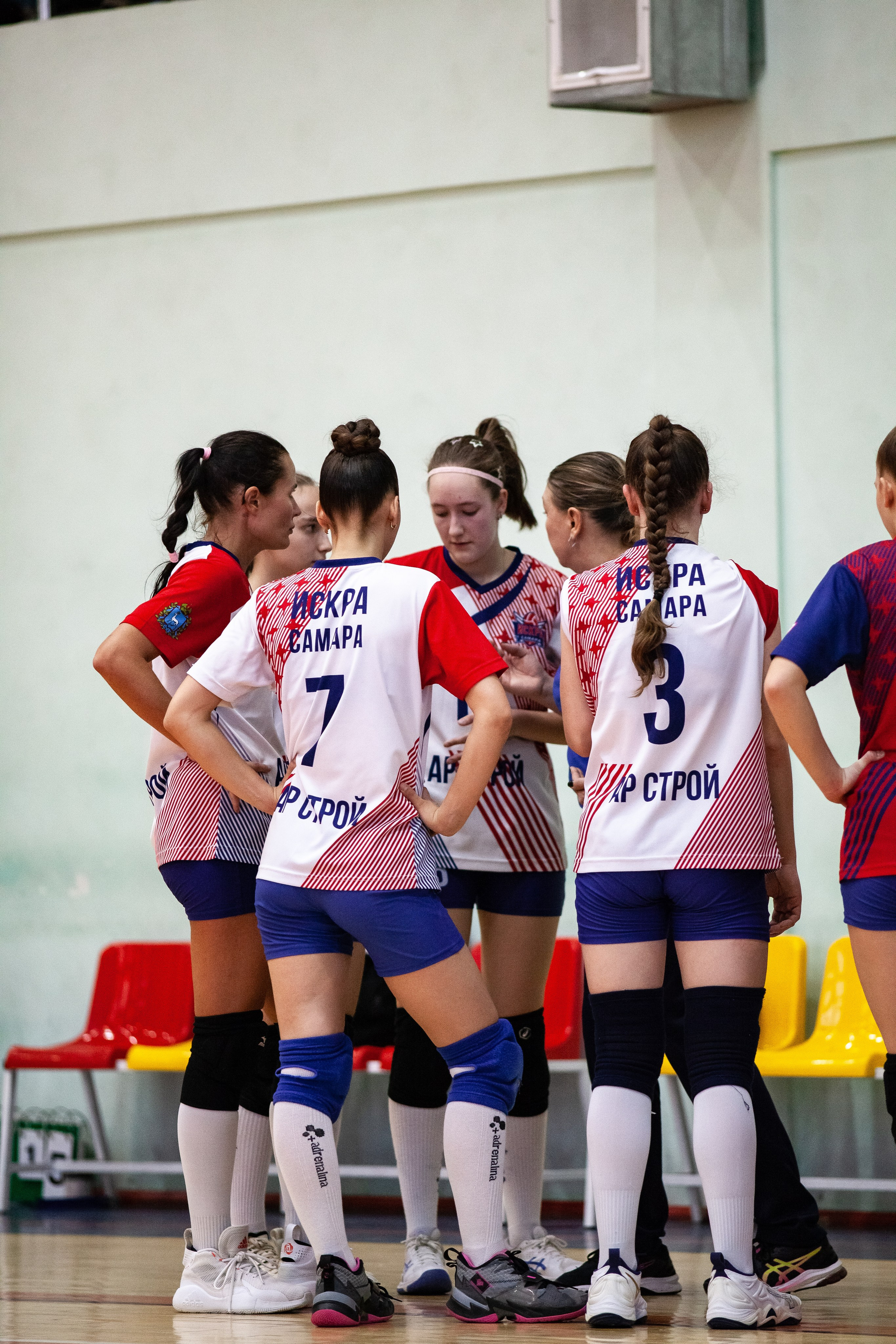 Искра (Самара) — Динамо (Киров). Фотография