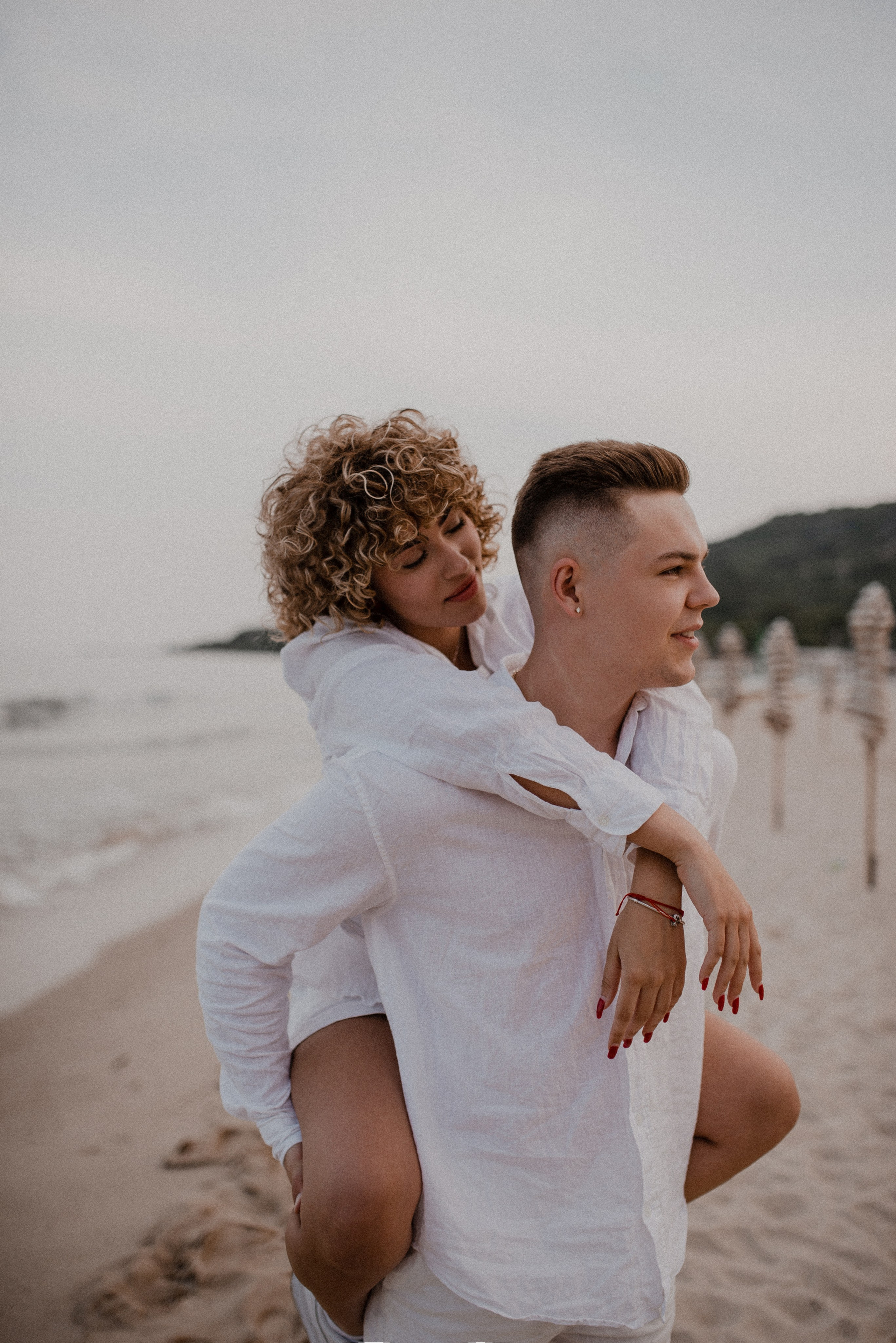 Фотосессия лавстори у моря Калининград. Семейная фотосессия Бутово Москва фотограф Алина Морщагина