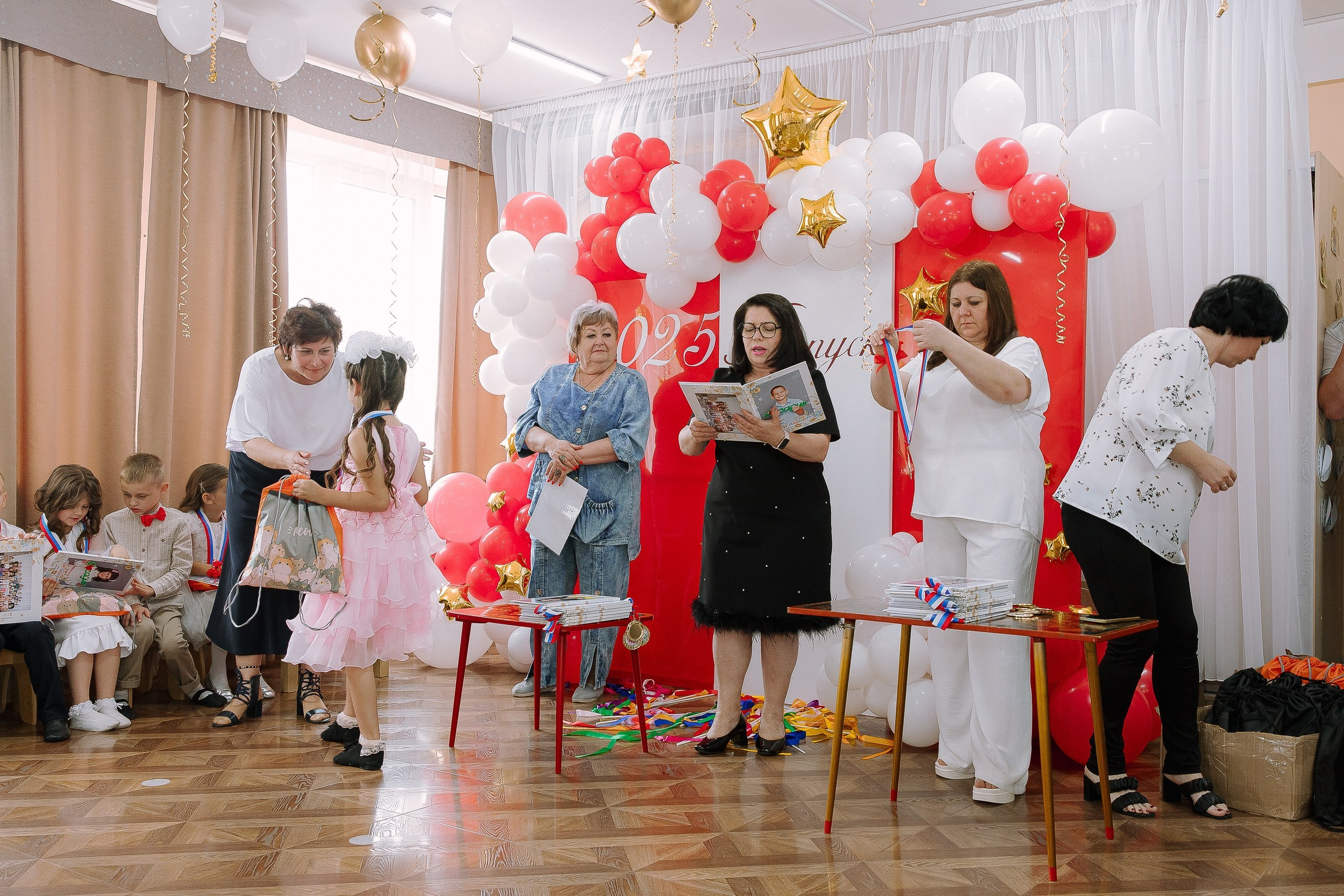 Выпускной в ДС 26. Выпускные альбомы Натальи Бутко: Новороссийск, Анапа, Геленджик