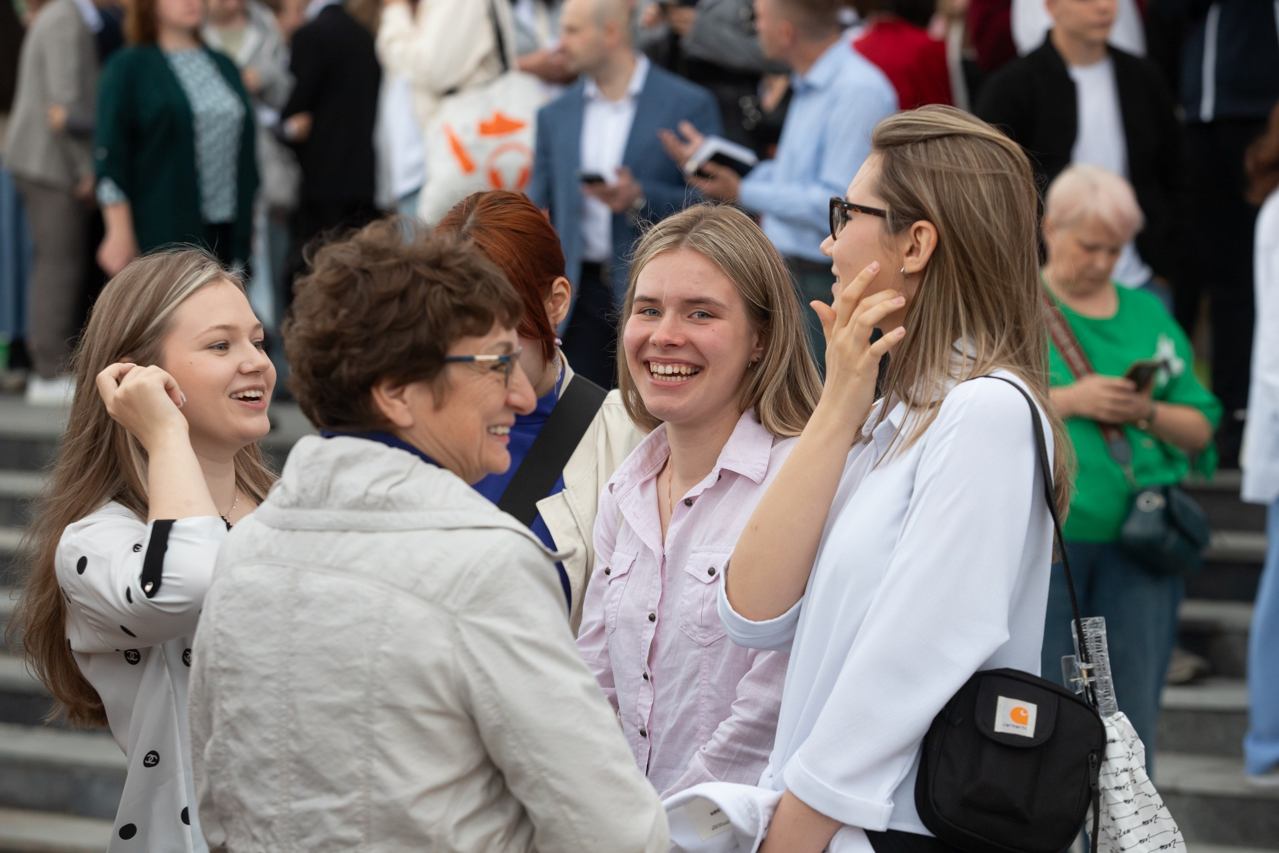 Городской бал выпускников (24 июня 2025). Репортажный фотограф Алексей Пирязев