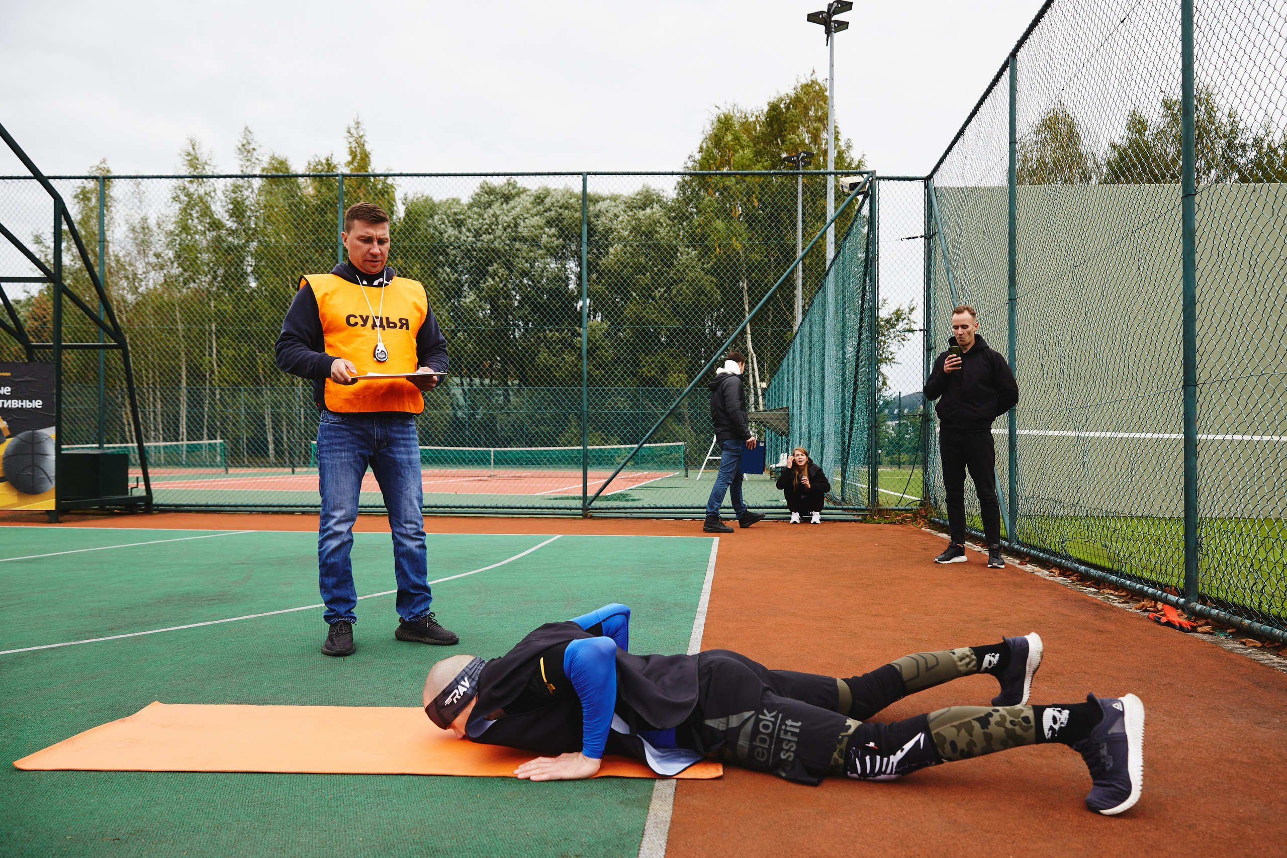 Фотограф на тимбилдинг: спортивное командообразование за городом. КонТайм: профессиональная съемка для организаций