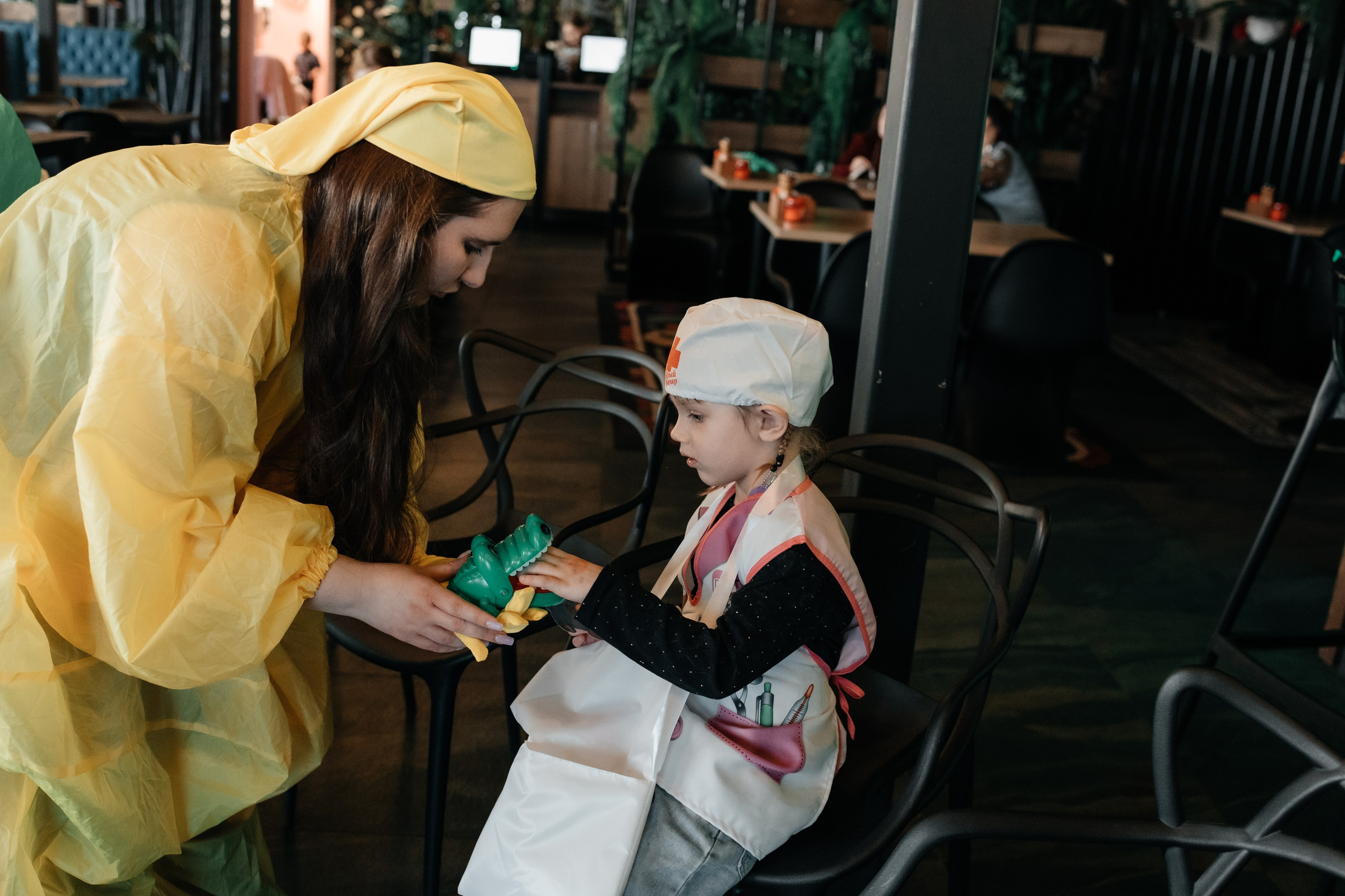 Кукольный театр «Ай болит». Семейный и детский фотограф в Славгороде Анастасия Винс