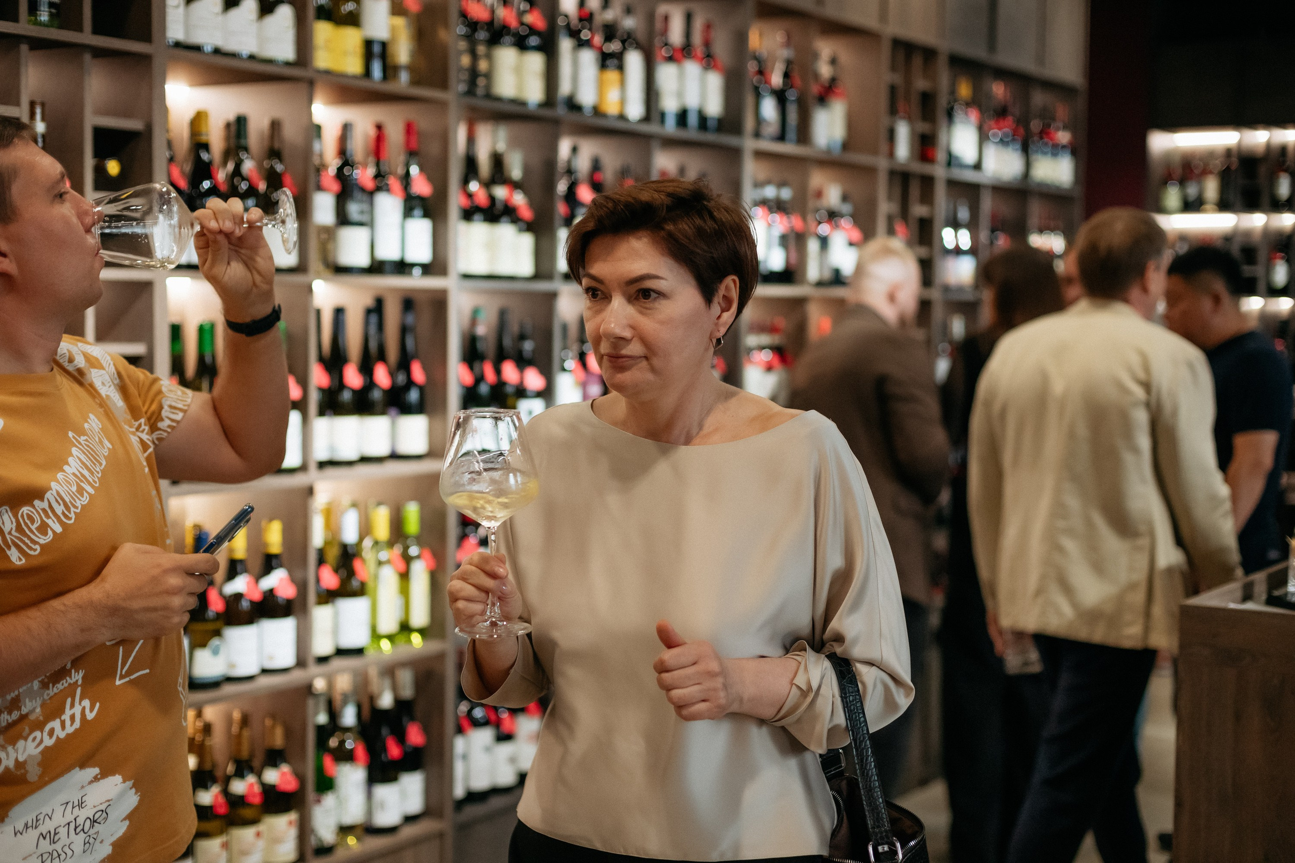 BY SIMPLE ВИНОТЕКА — ОТКРЫТИЕ. СВОИ. ФОТООТЧЕТЫ-СОБЫТИЯ-МЕСТА