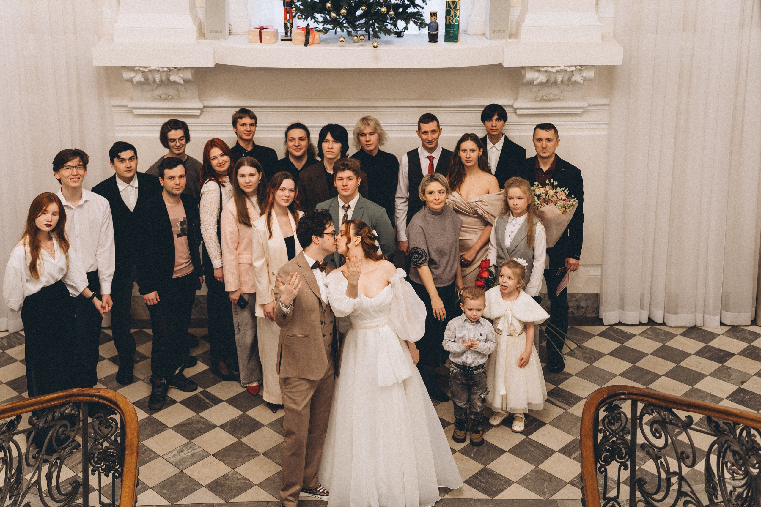 СВАДЕБНАЯ СЬЕМКА ВО ВТОРОМ ДВОРЦЕ С ГОСТЯМИ И ПРОГУЛКА В ТАВРИЧЕСКОМ САДУ. Профессиональный фотограф, Санкт-Петербург — Виктория Богомолова