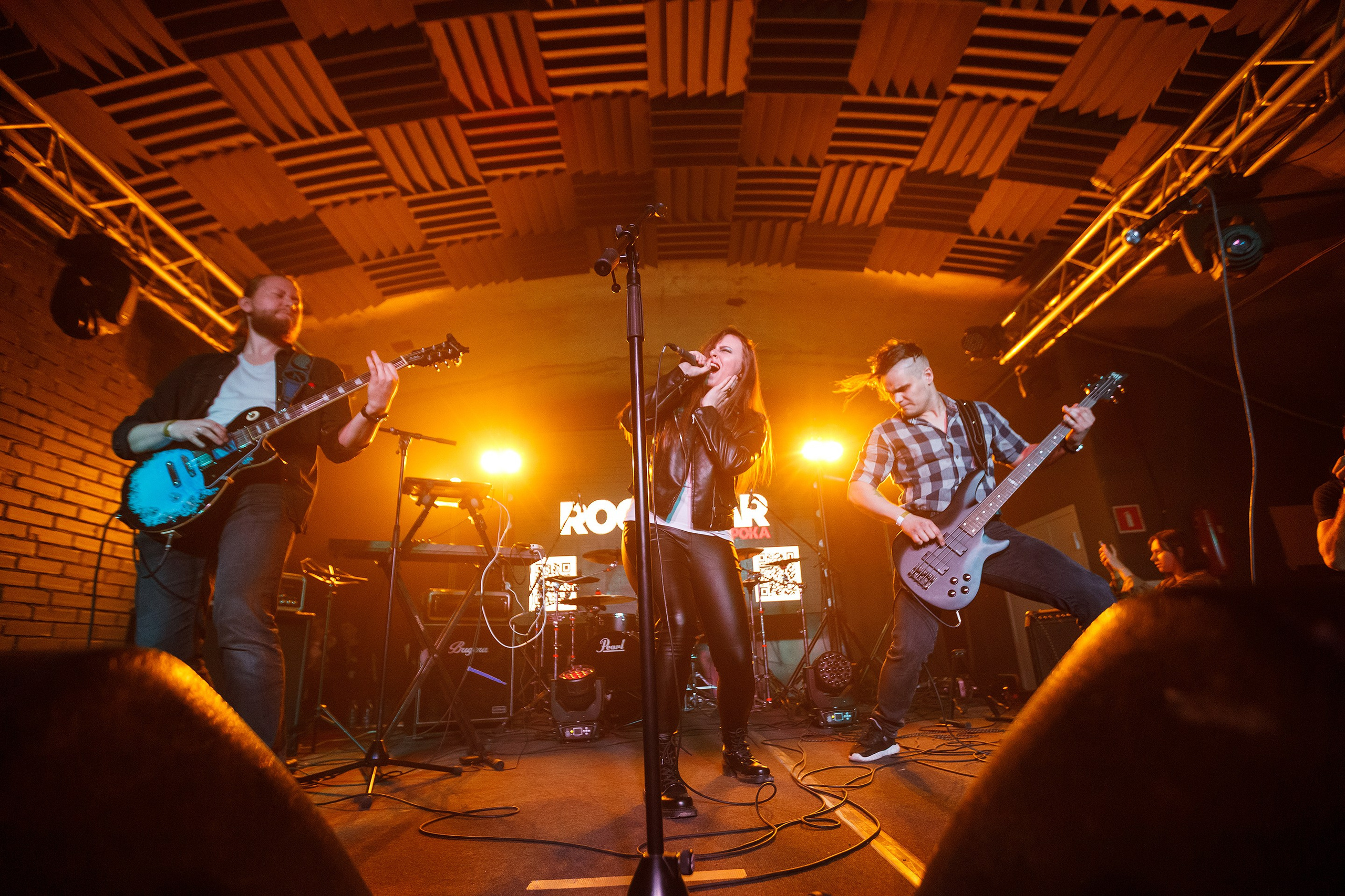 Репортажная фотосъемка концерта. Профессиональный фотограф в Новосибирске