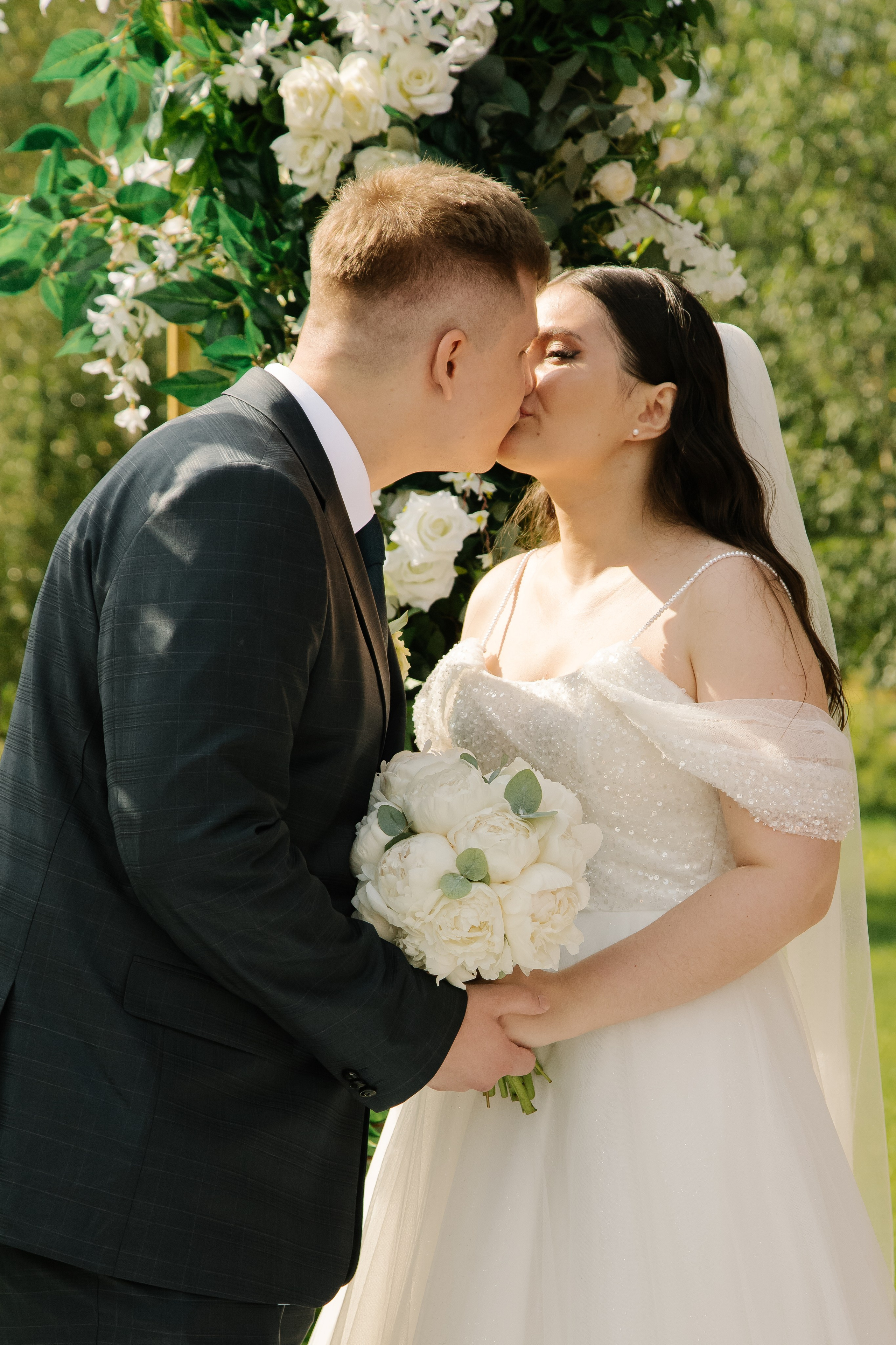 Море из счастливых слёз. Свадебный фотограф Челябинск Полина Чеботарь