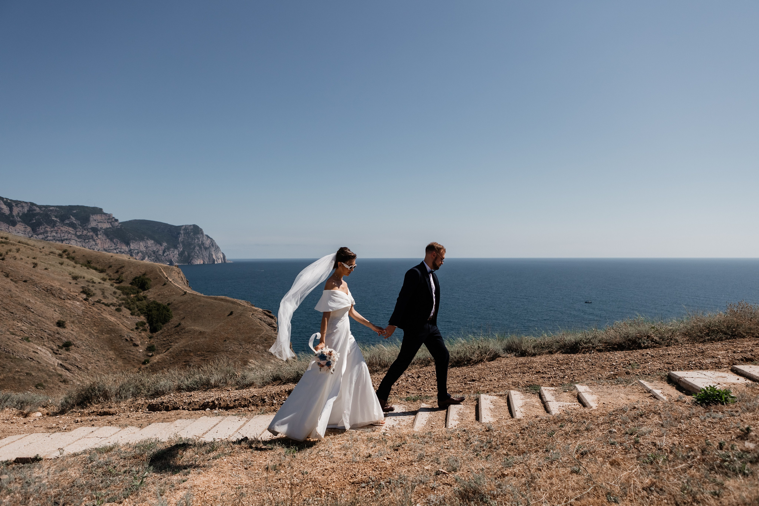 Свадебная съёмка в Балаклаве в крепости Чембало. Свадебный фотограф, фотосъемка в Крыму, Севастополе, Симферополе, Ялте