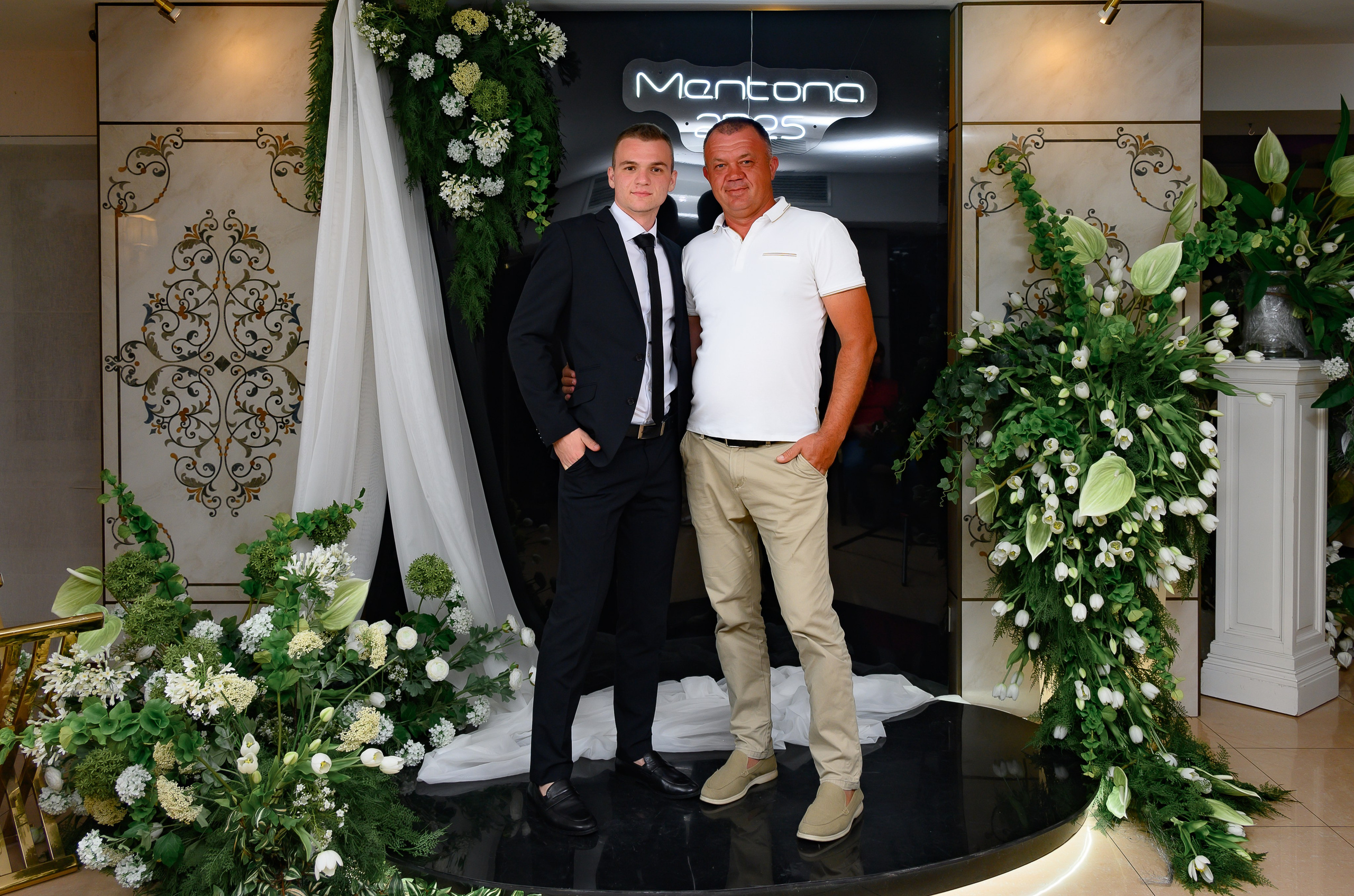 Выпускной 11 кл 2025. Семейный и детский фотограф в Новороссийске Лебедева Елена