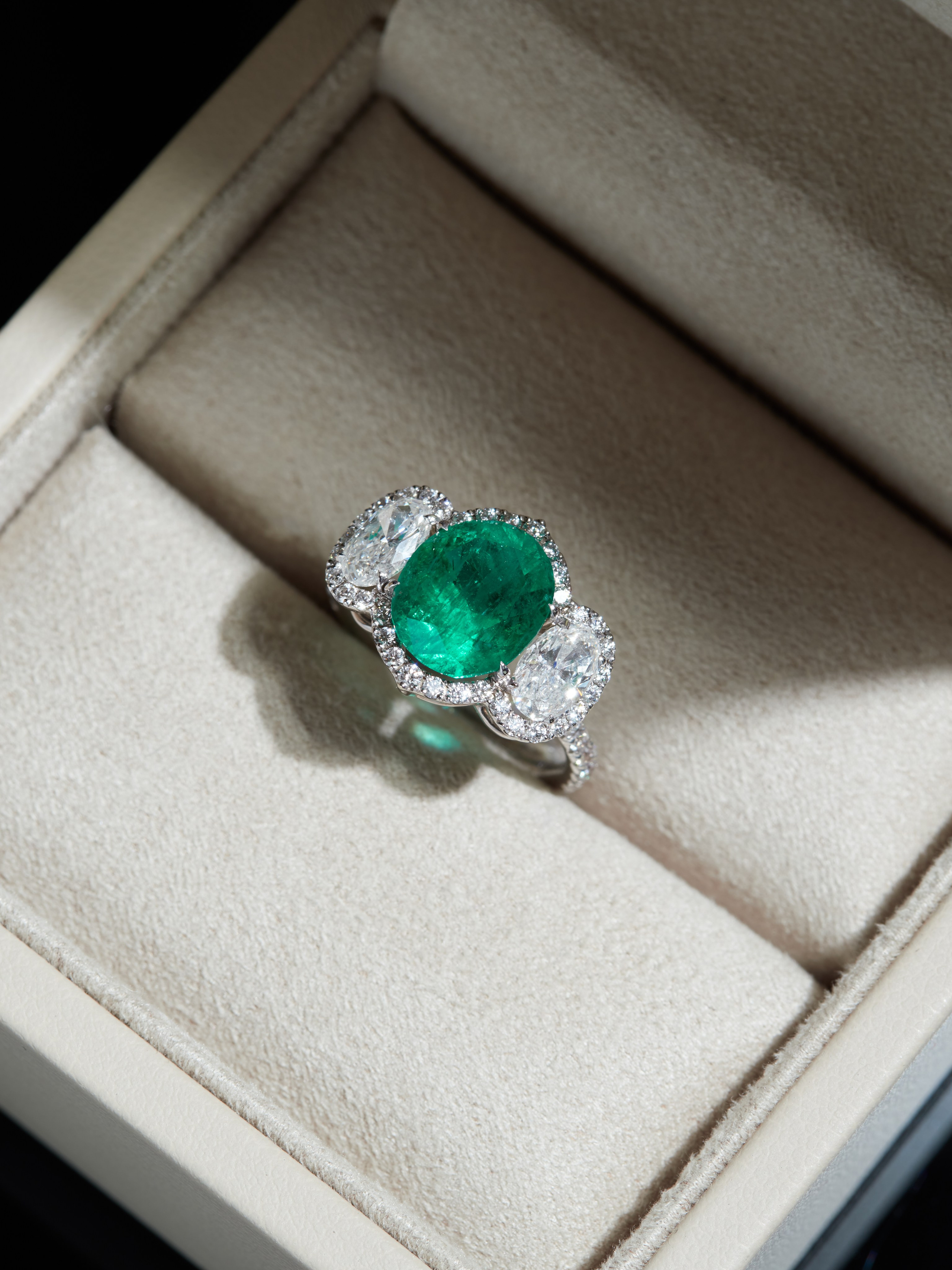 Съемка ювелирных изделий. Коммерческий и художественный фотограф в Москве Плоскирев Валерий