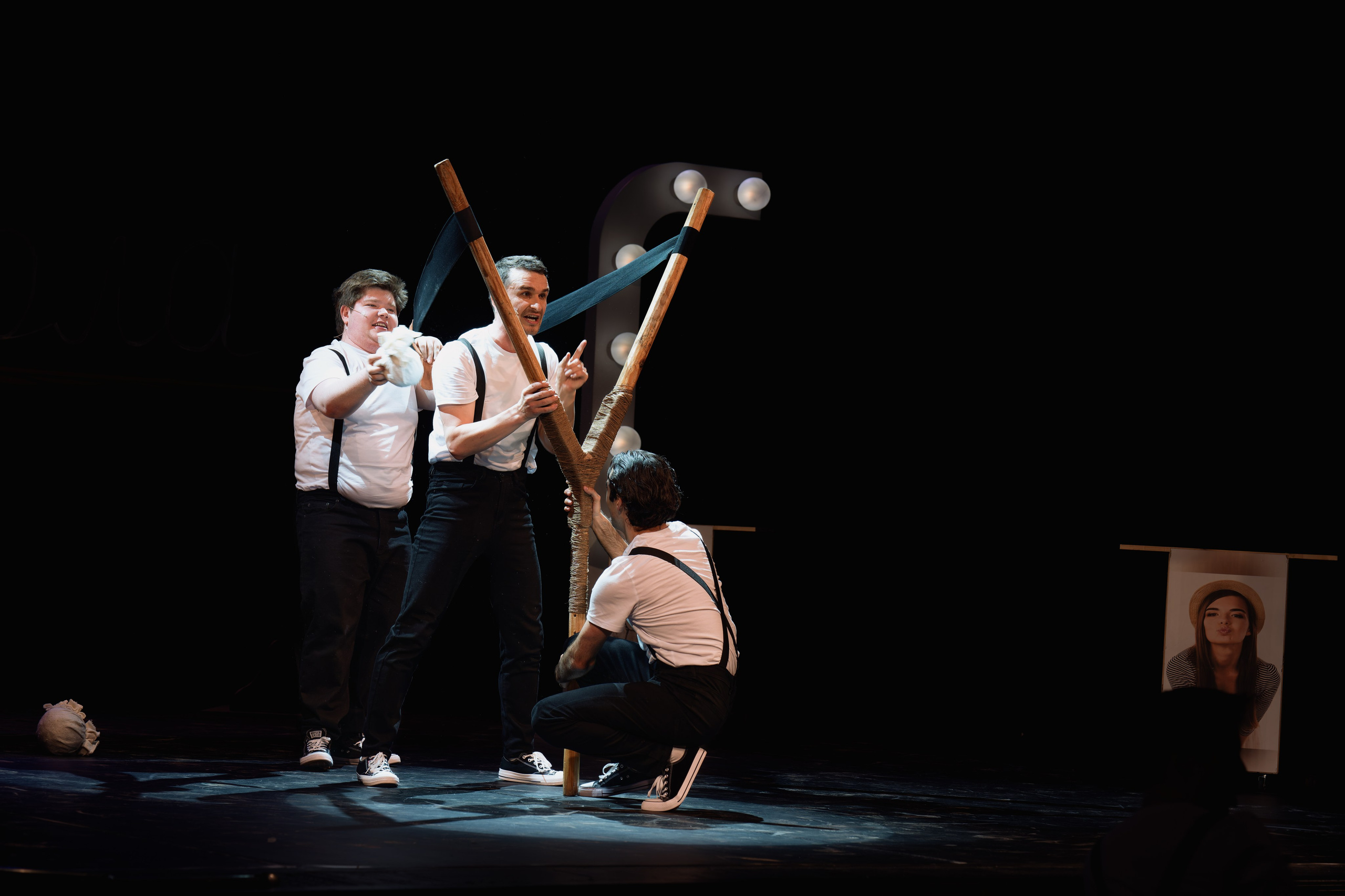 Театр Роста: Пацаны. Сайт фотографа Сергея Абрамова