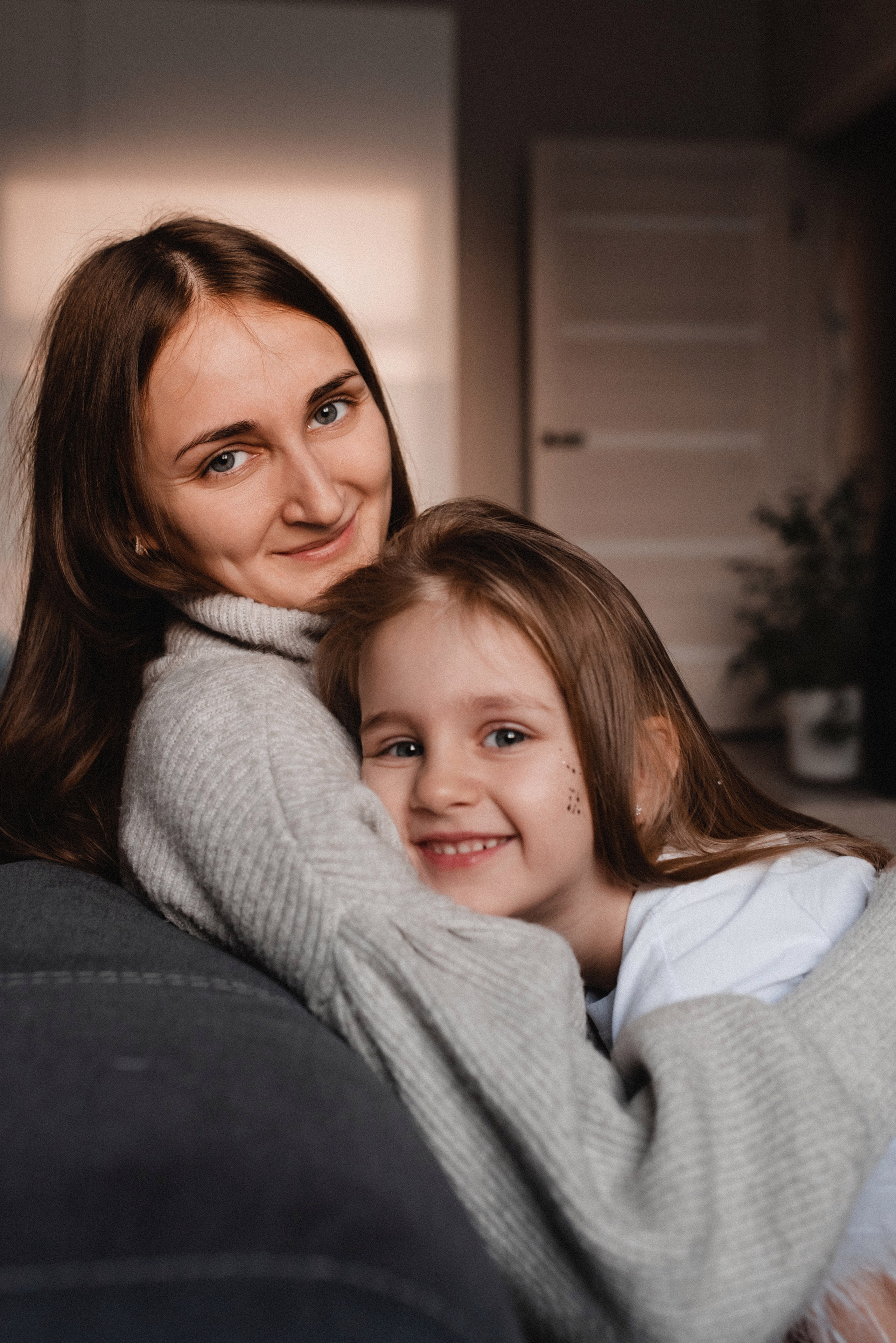 Домашняя съемка Яна&Вячеслав&Алина. Фотограф в Новосибирске Анастасия Курто