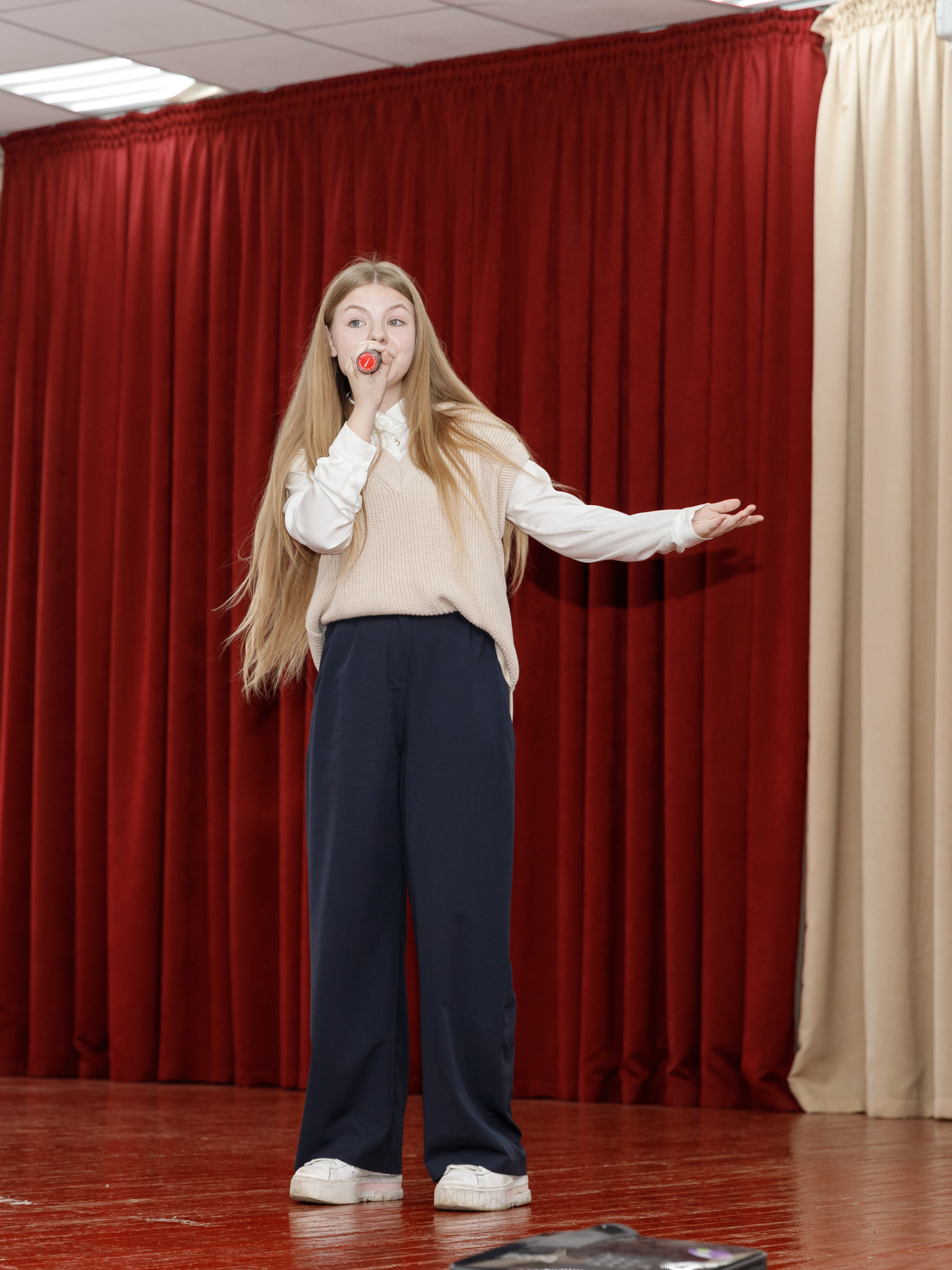 День учителя (СОШ 83, г. Краснодар). Марина Ушакова. Фотограф. Выпускные альбомы. г. Краснодар