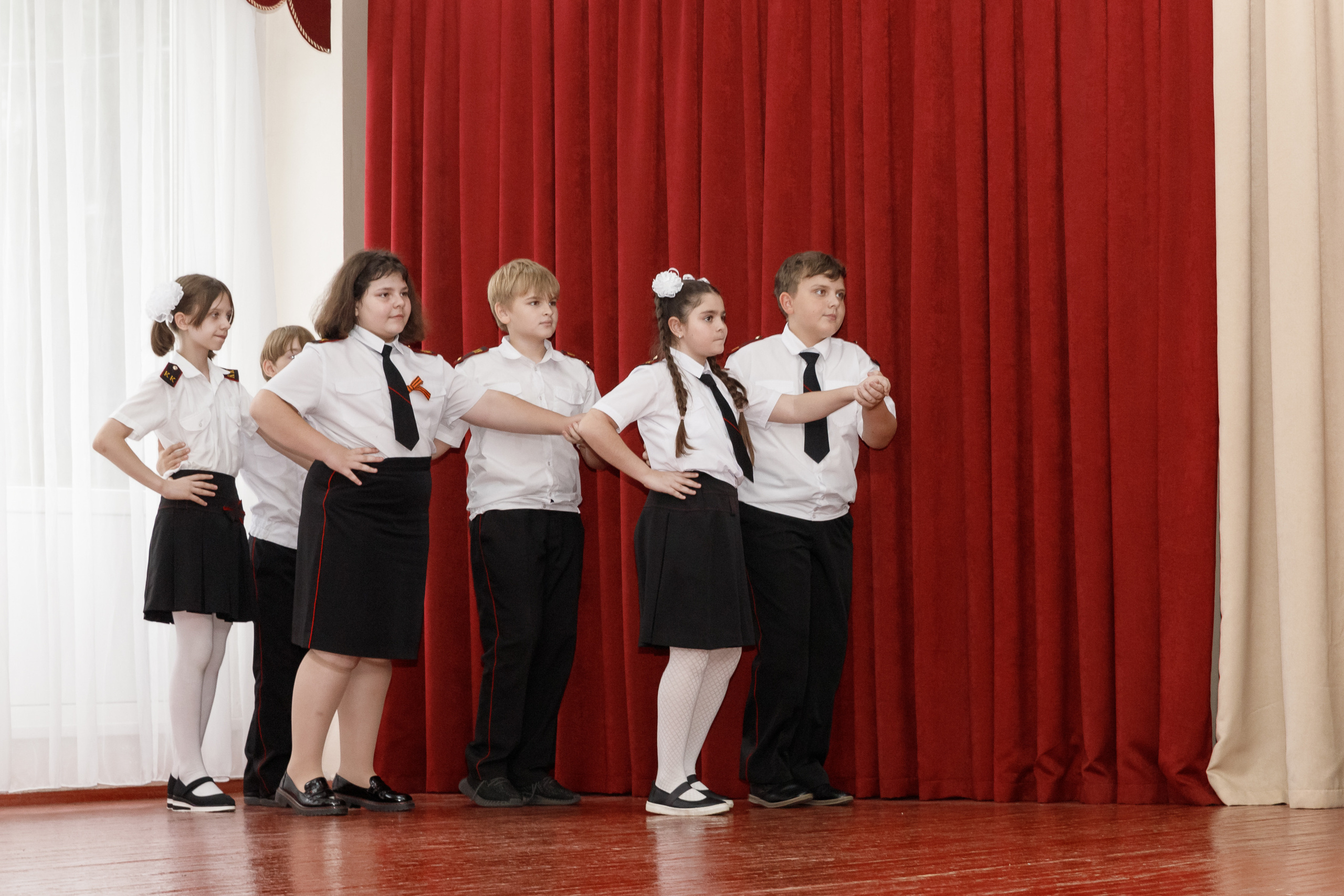 День учителя (СОШ 83, г. Краснодар). Марина Ушакова. Фотограф. Выпускные альбомы. г. Краснодар