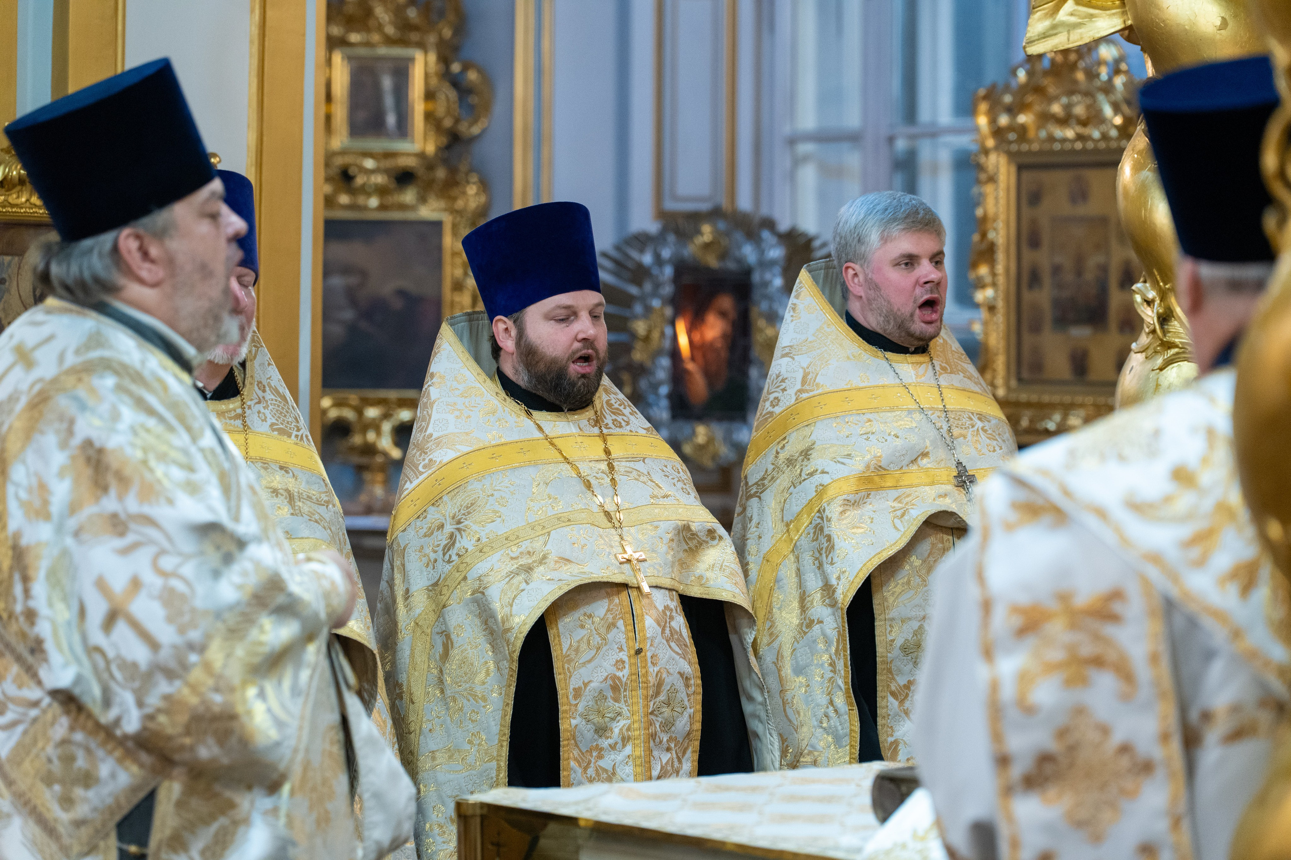 Праздничное бдение в Николо-Богоявленском морском соборе. НИКОЛО-БОГОЯВЛЕНСКИЙ МОРСКОЙ СОБОР