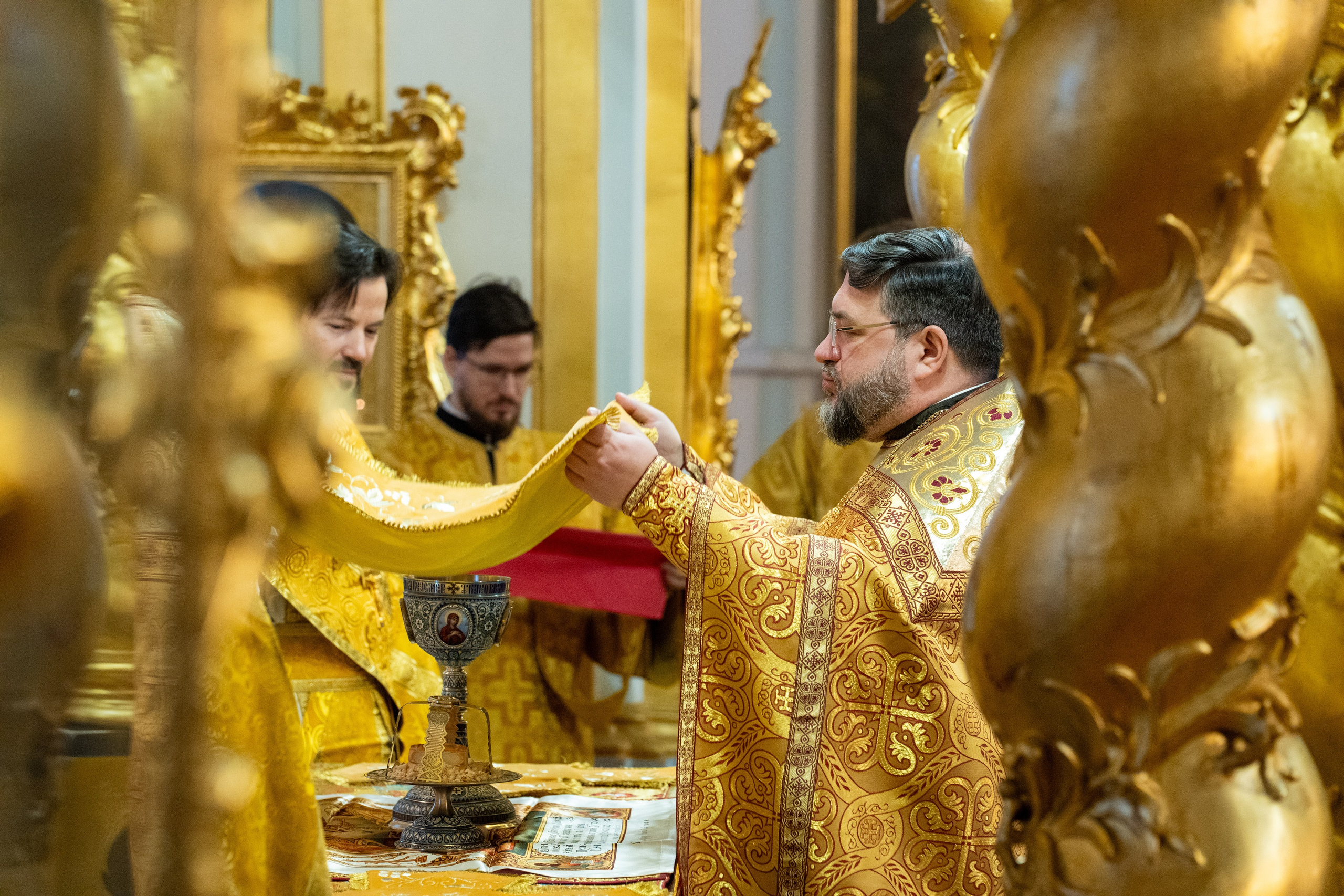 Неделя 30-я по Пятидесятнице, пред Рождеством Христовым, святых отец. Предпразднство Рождества Христова. Вмц. Анастасии Узорешительницы. НИКОЛО-БОГОЯВЛЕНСКИЙ МОРСКОЙ СОБОР