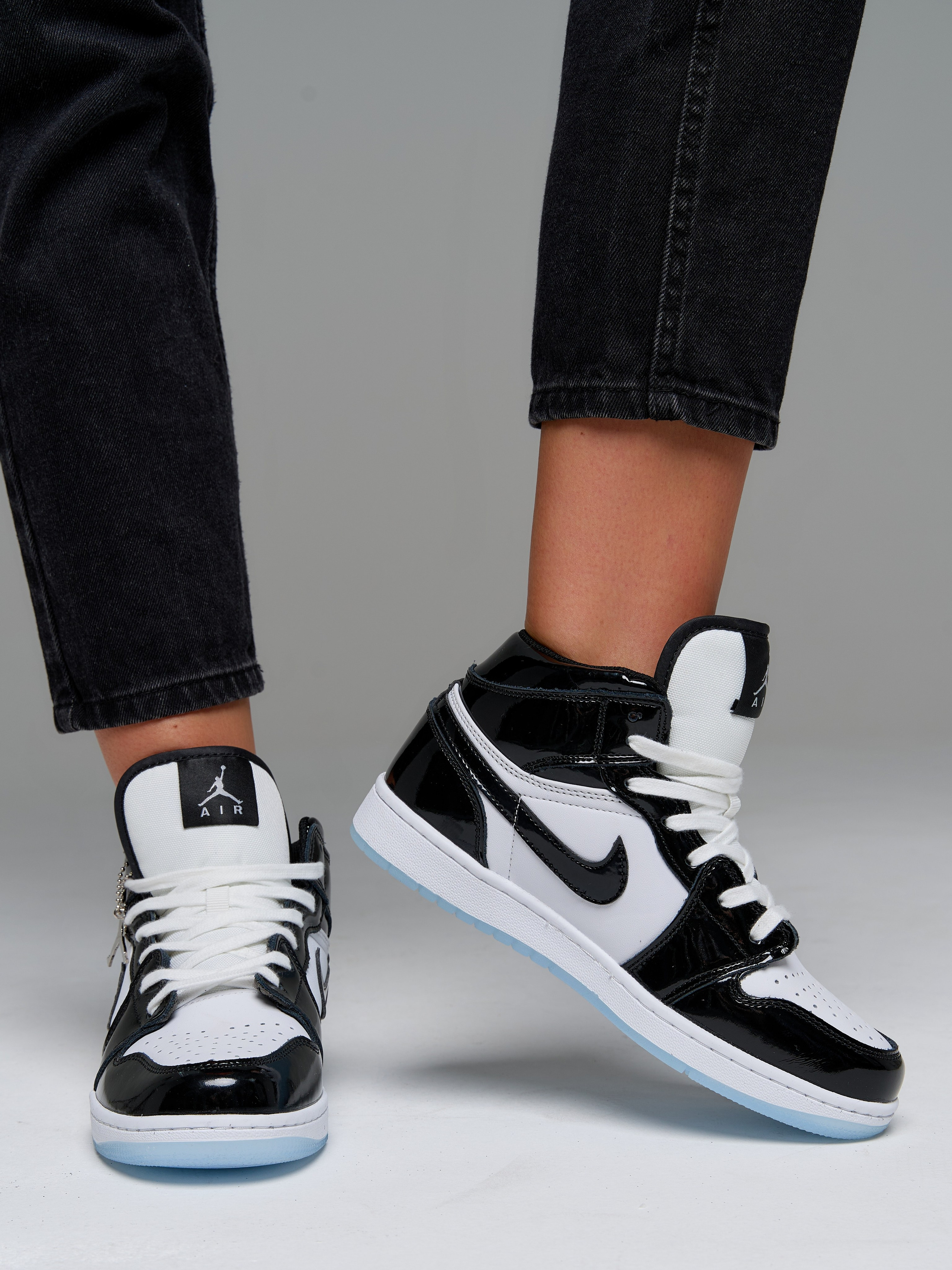 Кроссовки. Фотограф для маркетплейсов в Москве