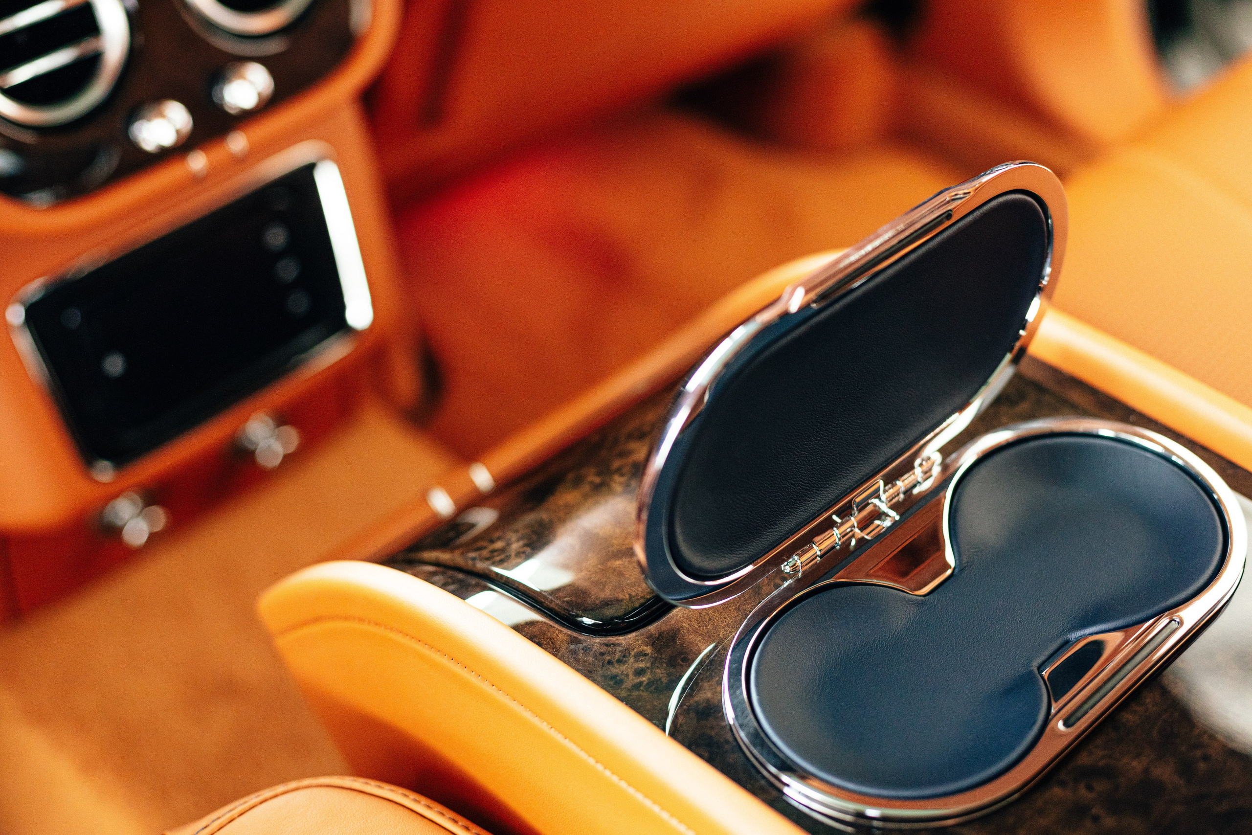 14.06.20 bentley. Руслан Плахтеев