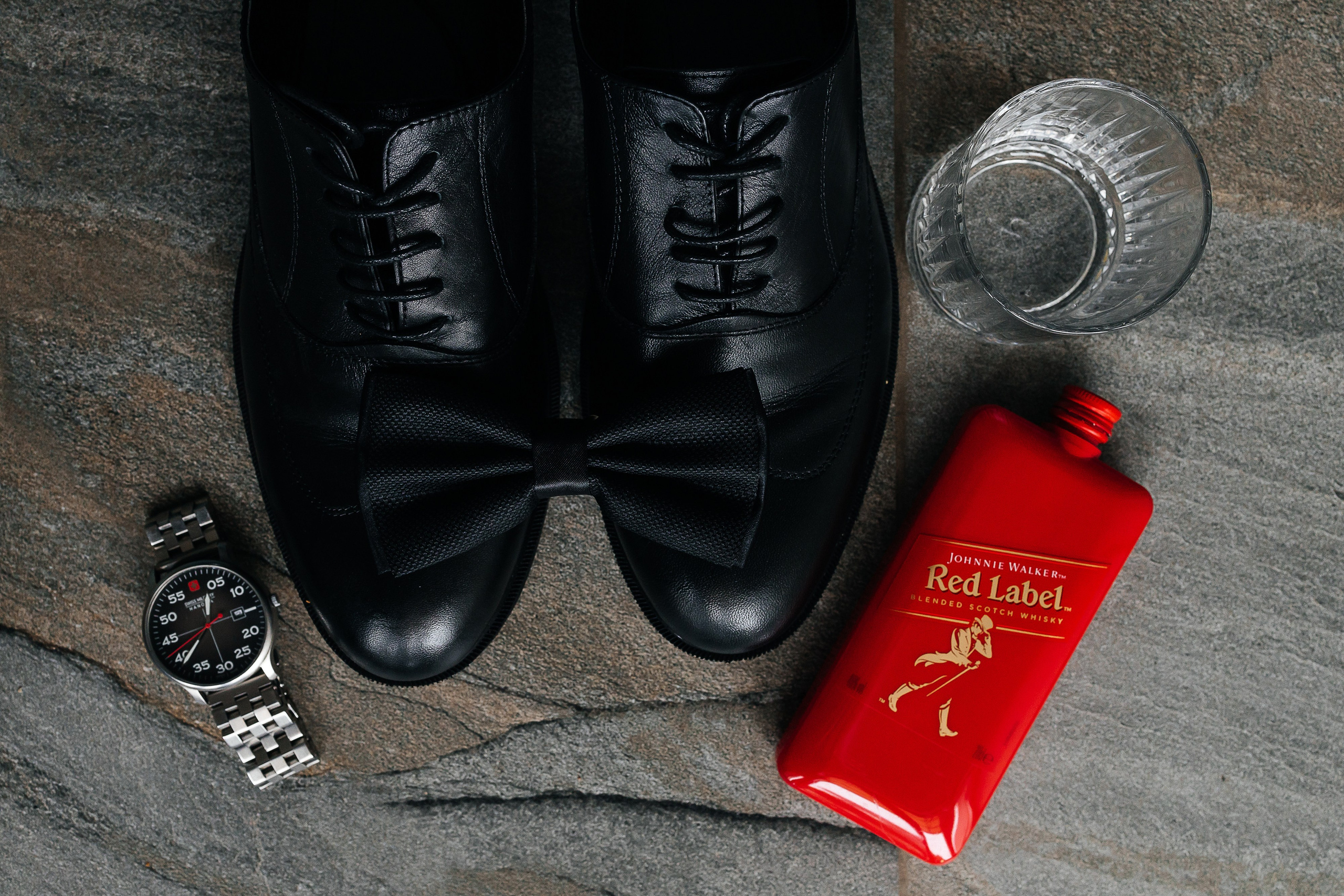 Стильная фотосессия пары в интерьерах ресторана. Олег Сверчков | Свадебный фотограф Вологда