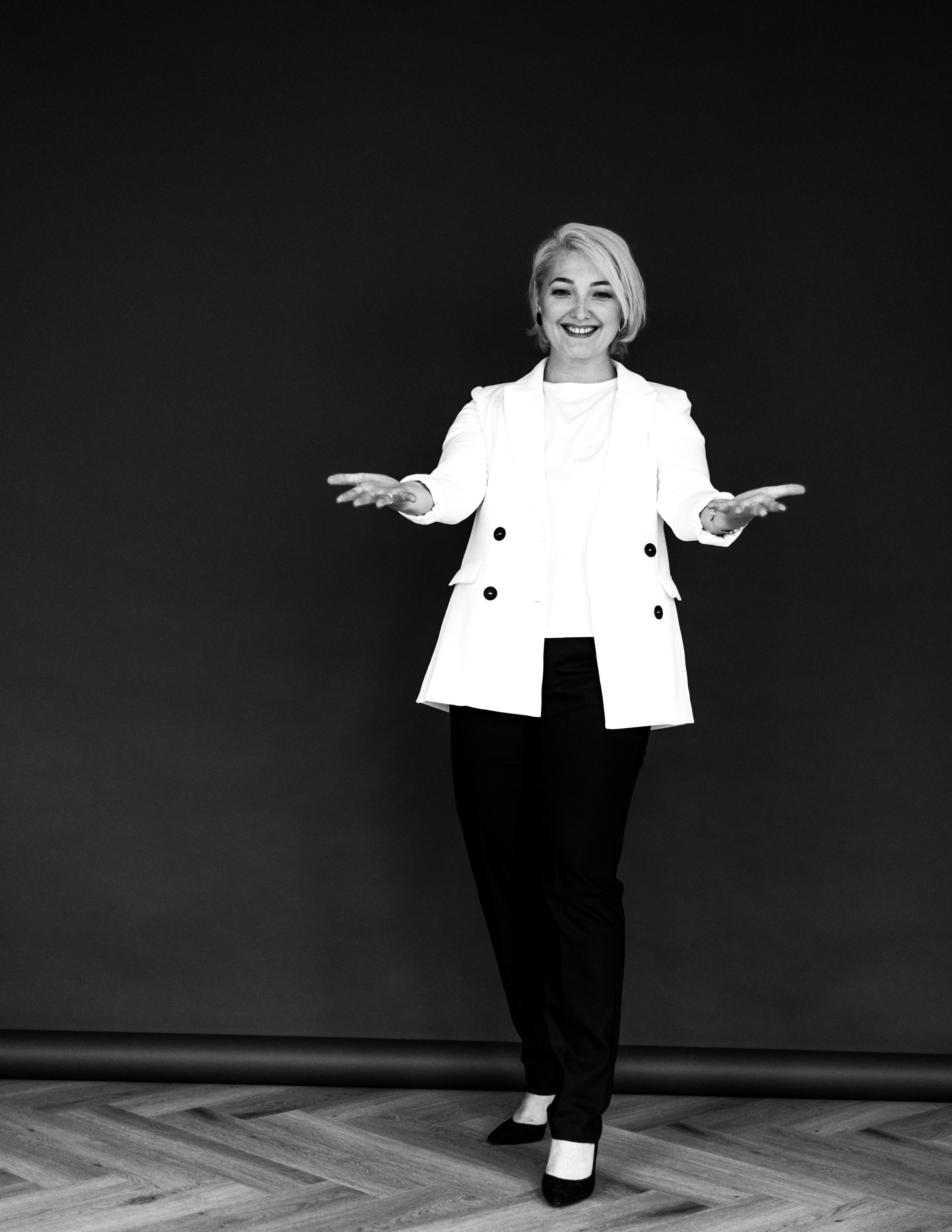 Тренер по эмоциональному интеллекту. Женский и контент фотограф в Москве