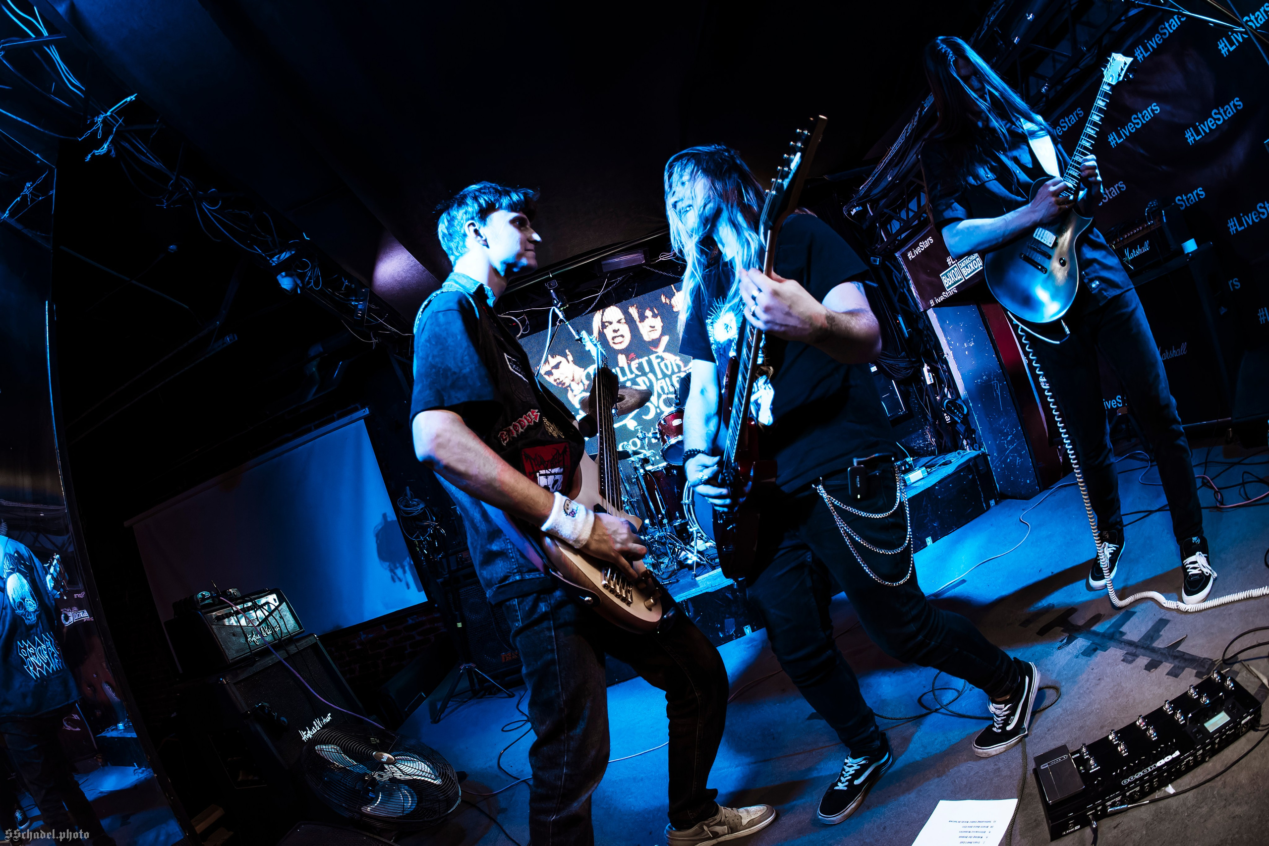 Bullet For My Valentine — Минус Я 04.10.26. We will make everything metal!