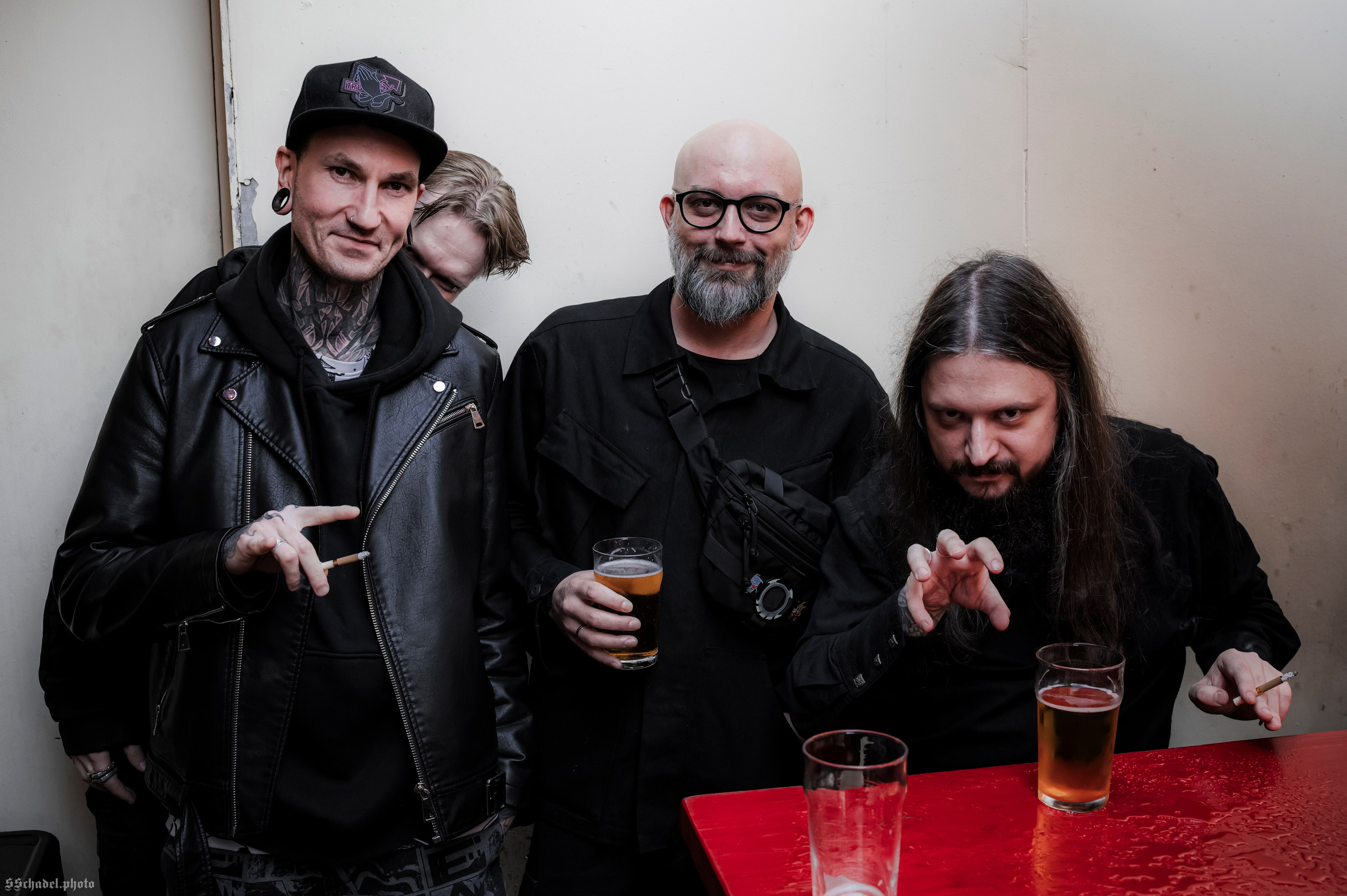 Маркет Neighborhood. We will make everything metal!