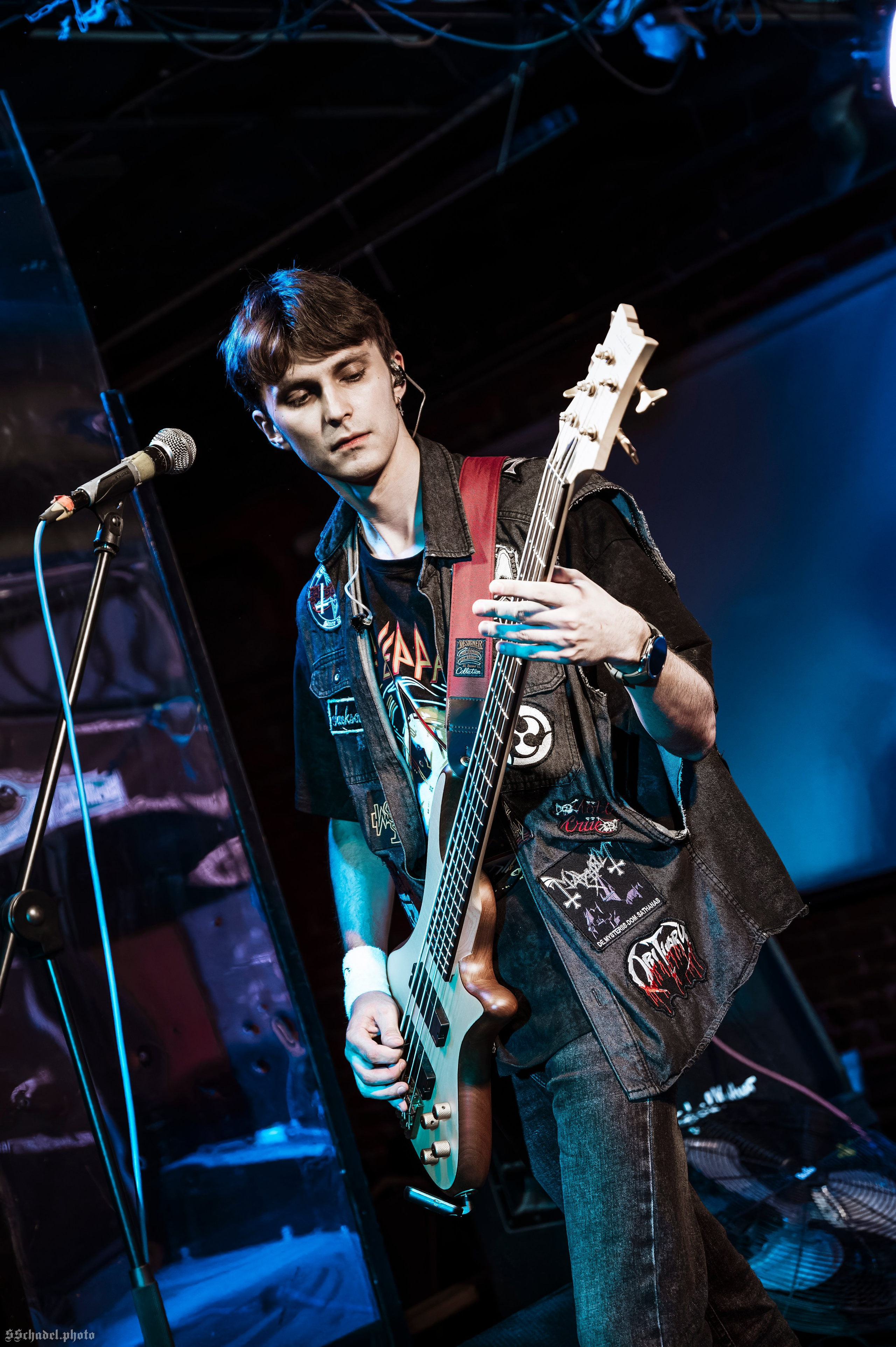 Bullet For My Valentine — Минус Я 04.10.26. We will make everything metal!