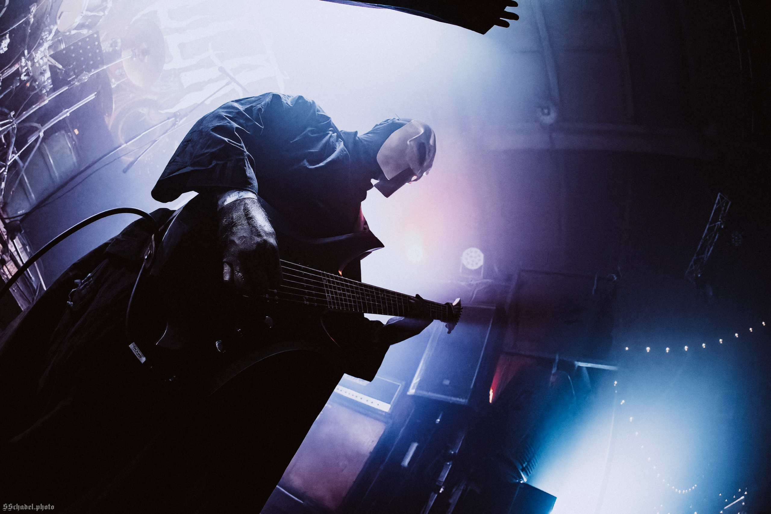 ILLA 03.10.26. We will make everything metal!
