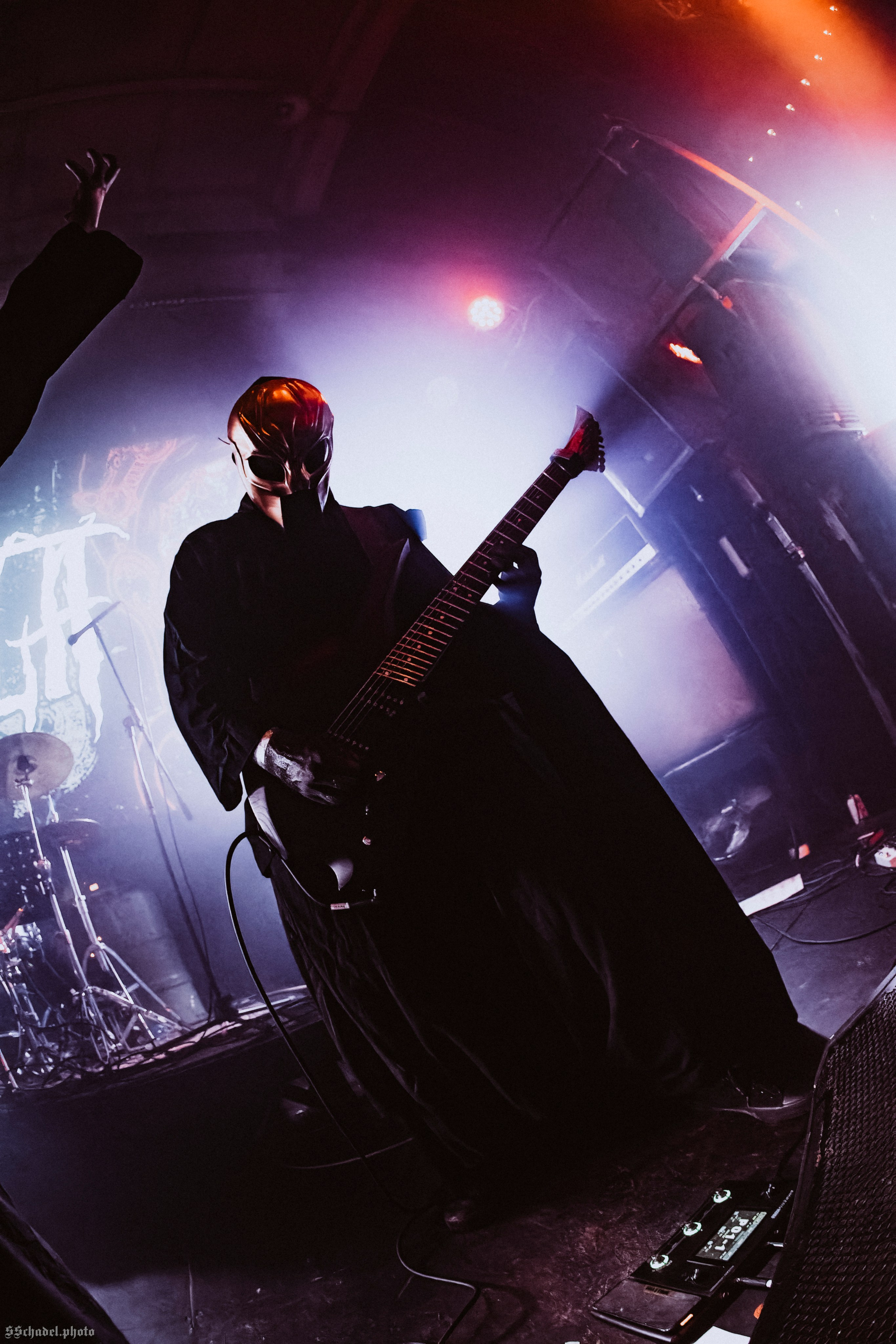 ILLA 03.10.26. We will make everything metal!
