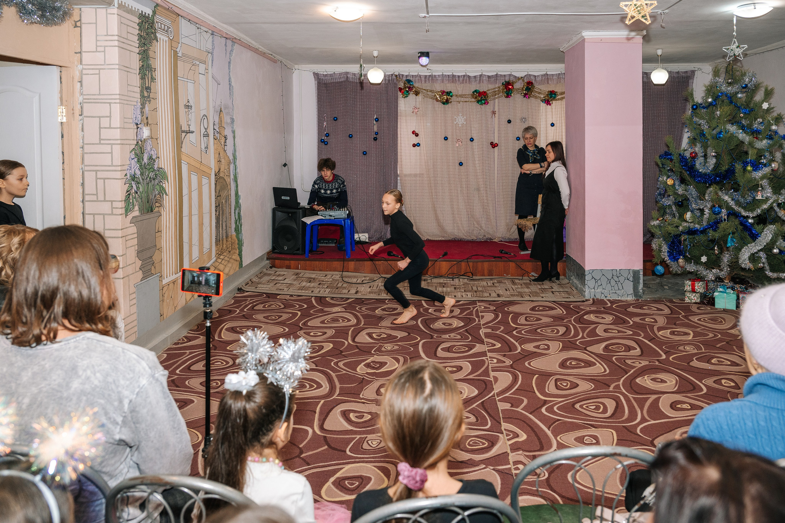 Новогодняя ёлка 2026. Семейный клуб «Открытый город»