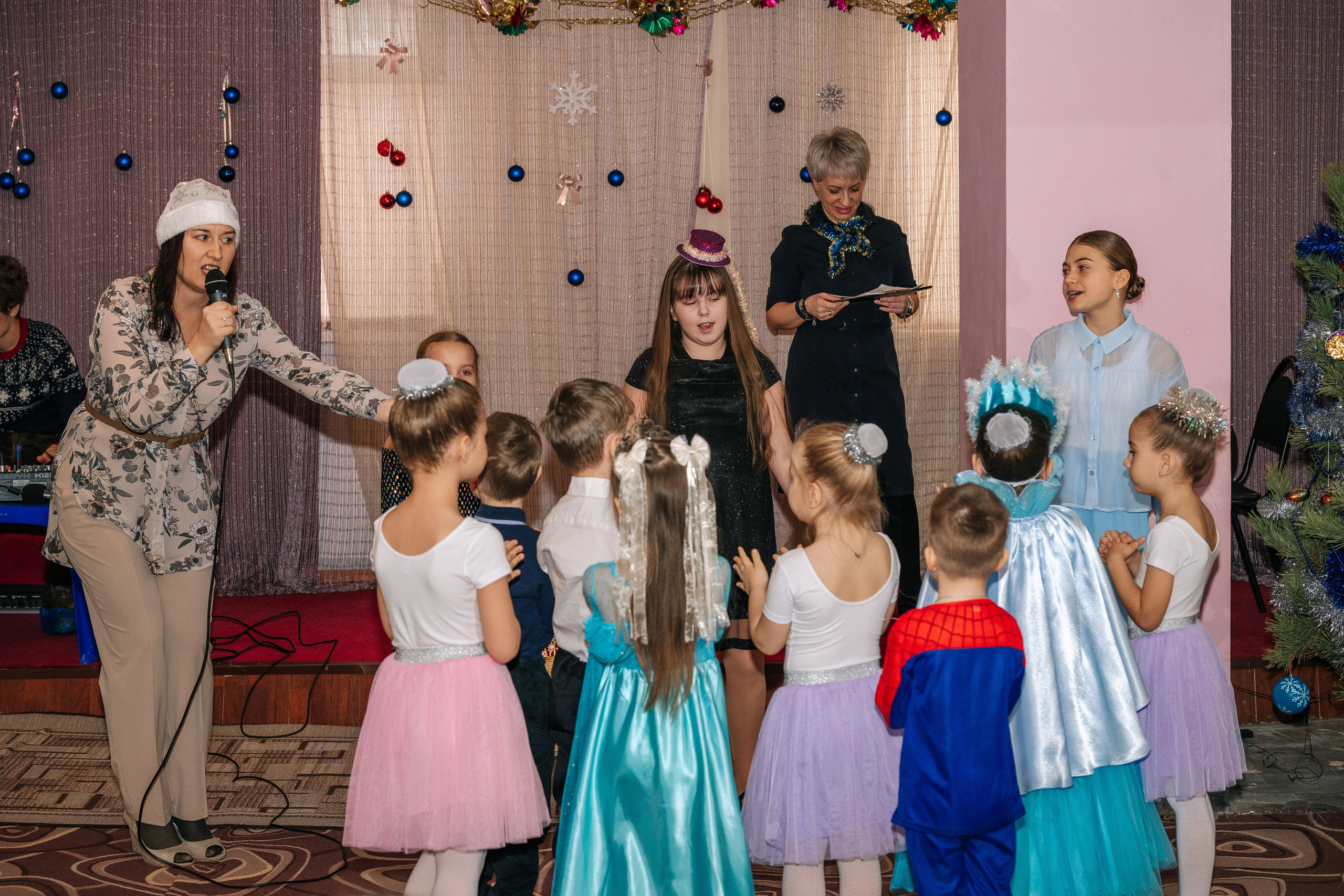 Новогодняя ёлка 2026. Семейный клуб «Открытый город»