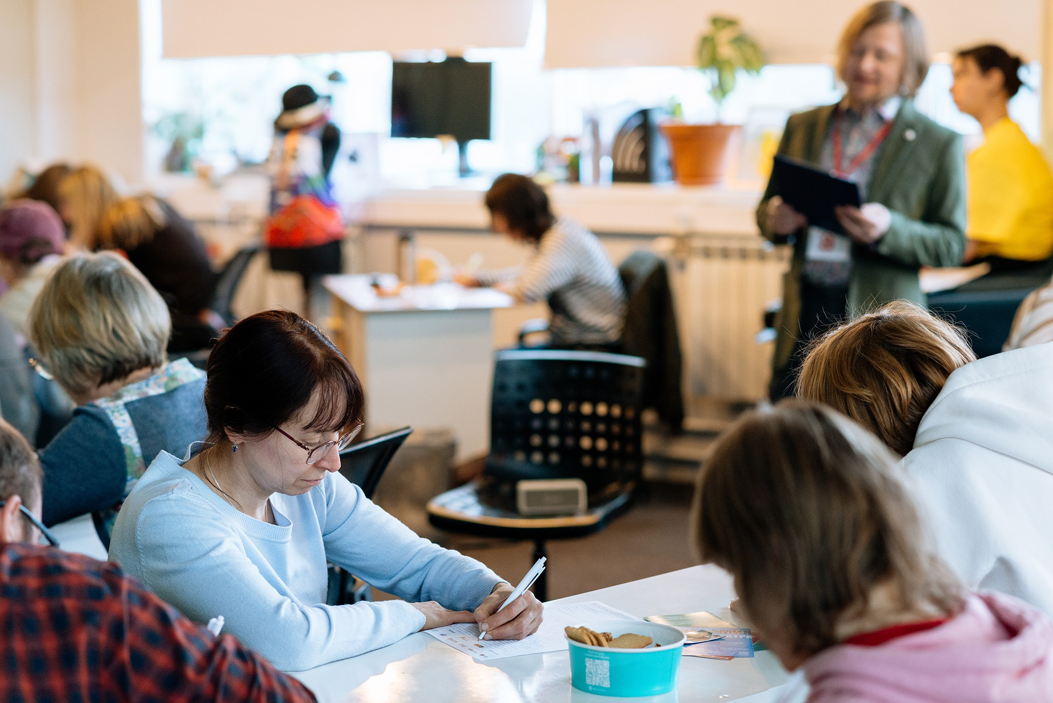 Тотальный диктант в Ночлежке. Апрель 26. Репортажный фотограф в Санкт-Петербурге Анастасия Клёпова