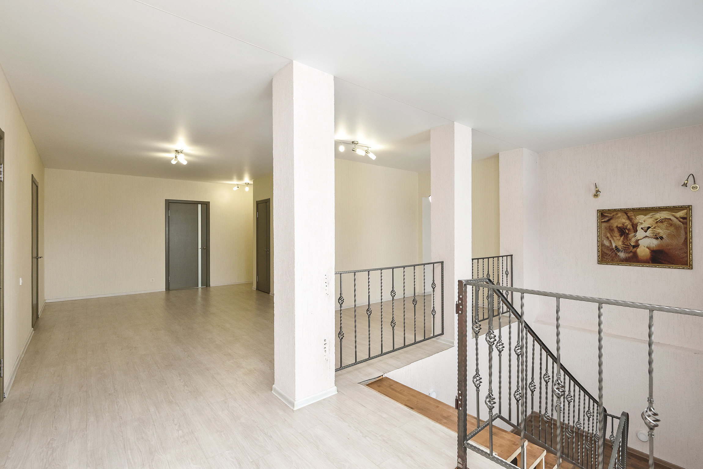 Загородная усадьба. Интерьерный фотограф. Фото- видеосъемка недвижимости Санкт-Петербург