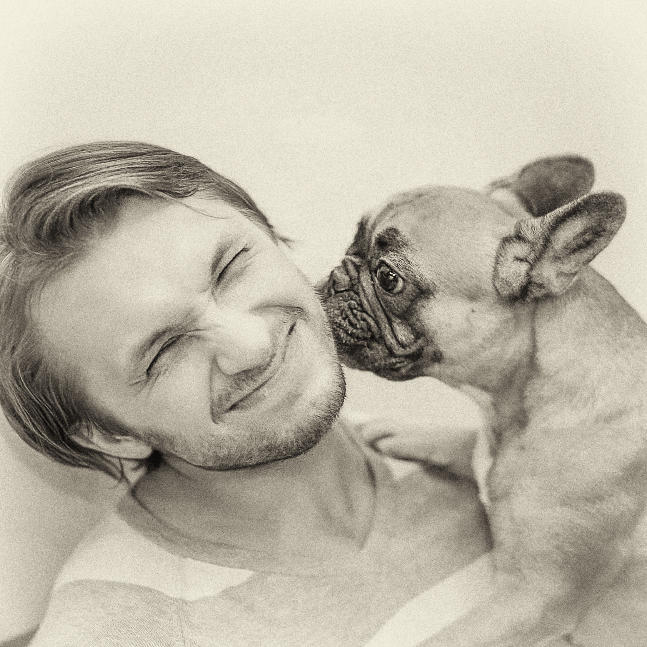 Портретный фотограф в Санкт-Петербурге. Интерьерный фотограф. Фото- видеосъемка недвижимости Санкт-Петербург