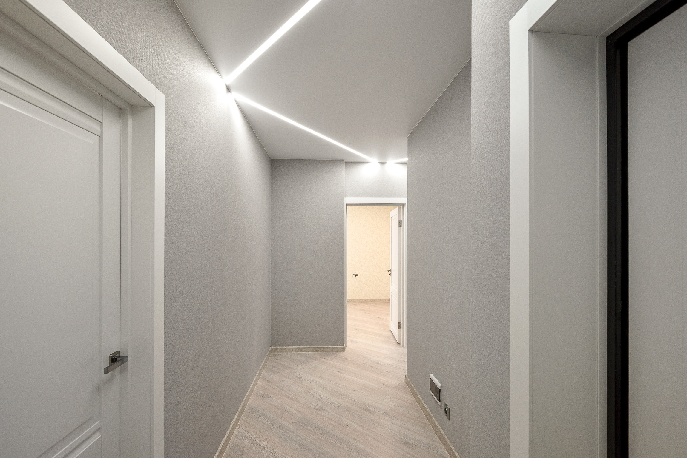 Квартира на продажу. Интерьерный фотограф. Фото- видеосъемка недвижимости Санкт-Петербург