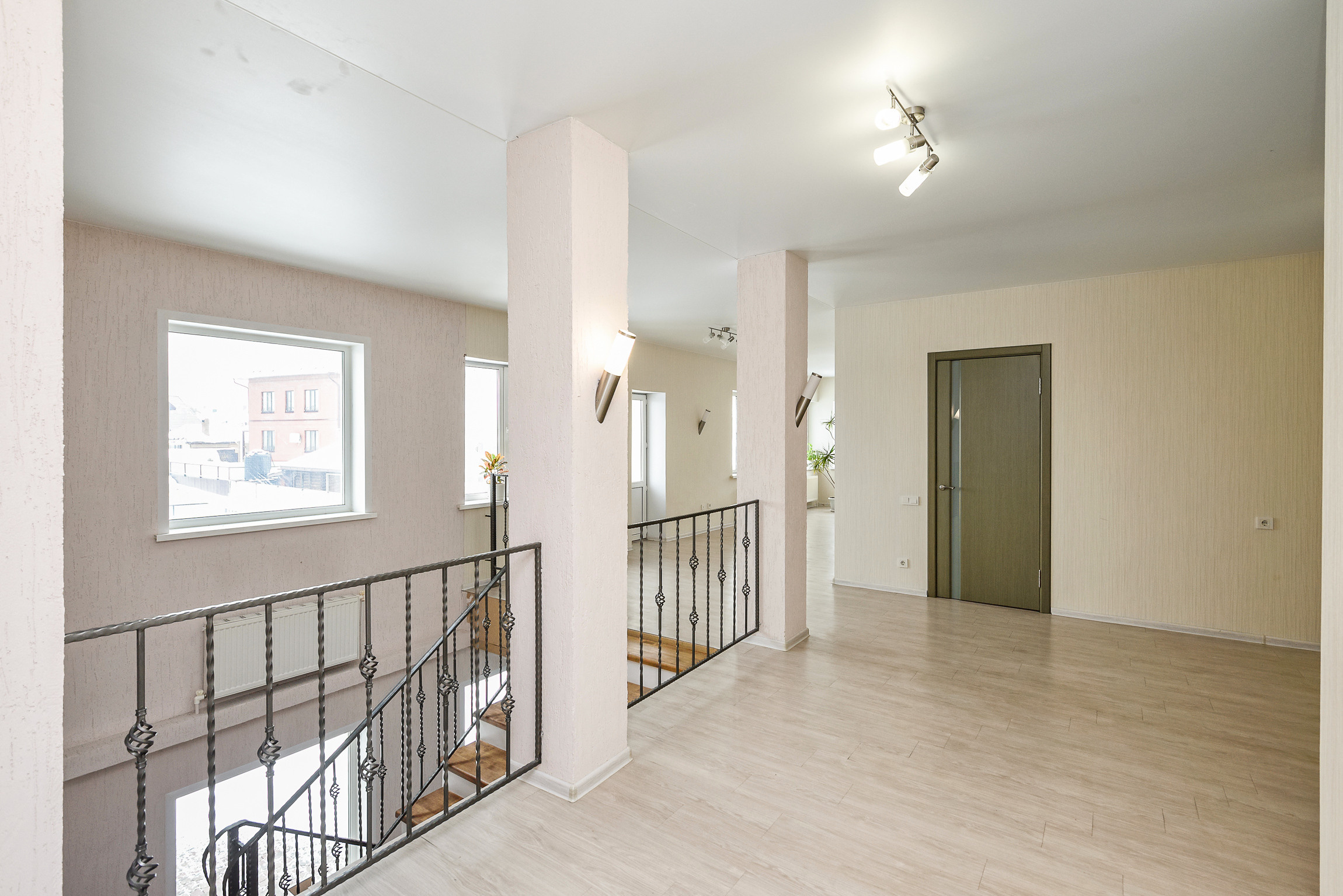 Загородная усадьба. Интерьерный фотограф. Фото- видеосъемка недвижимости Санкт-Петербург