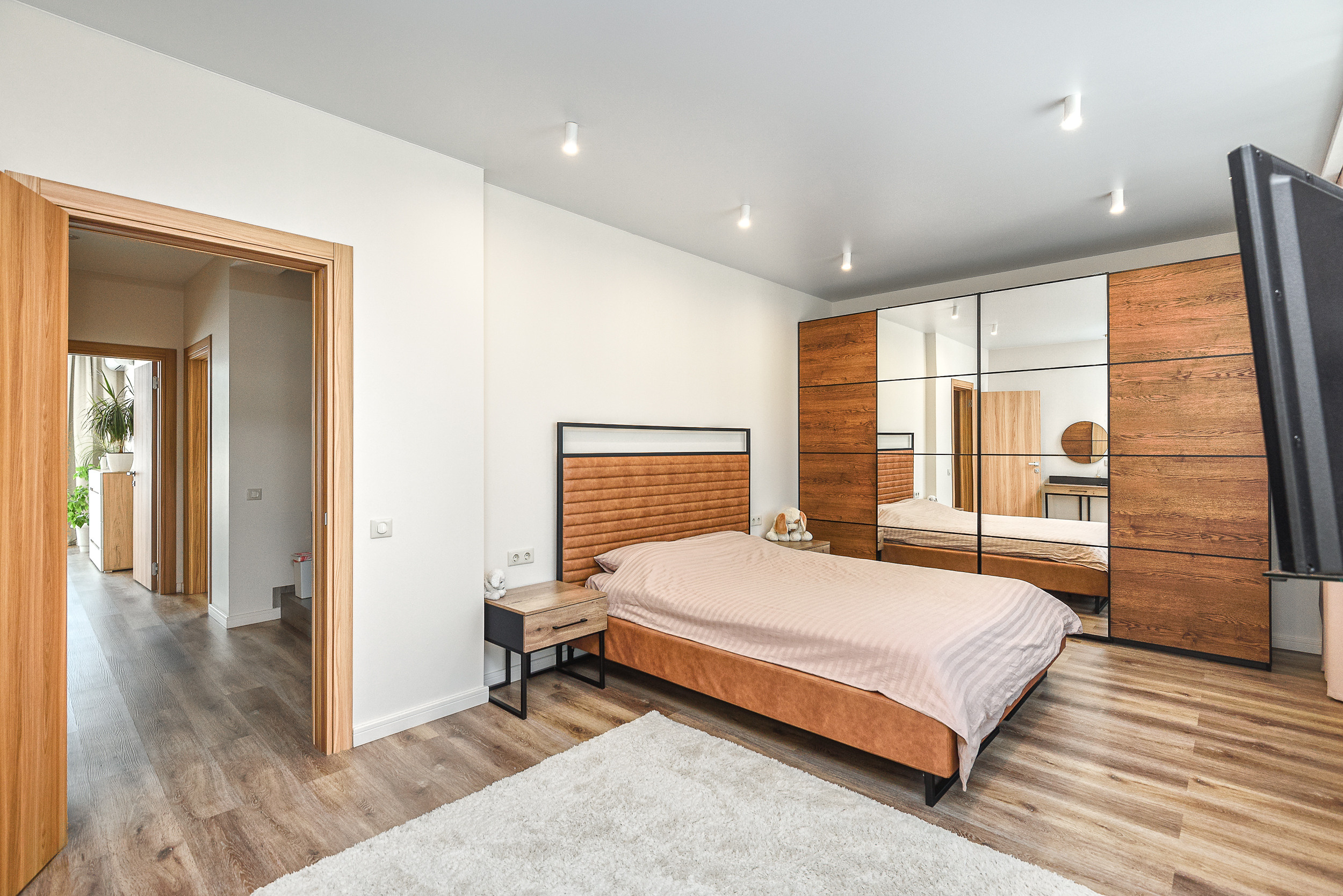 Загородный таунхаус на продажу. Интерьерный фотограф. Фото- видеосъемка недвижимости Санкт-Петербург