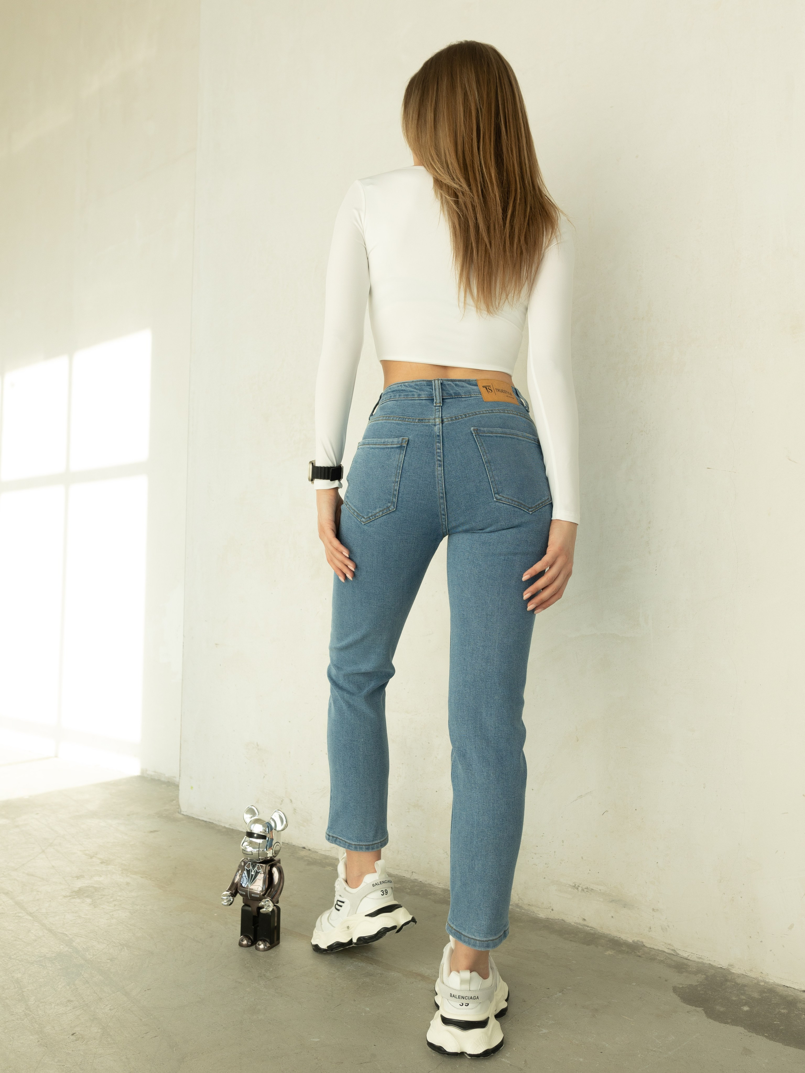 Джинсы для WB. Женский фотограф в Екатеринбурге Марина Логинова