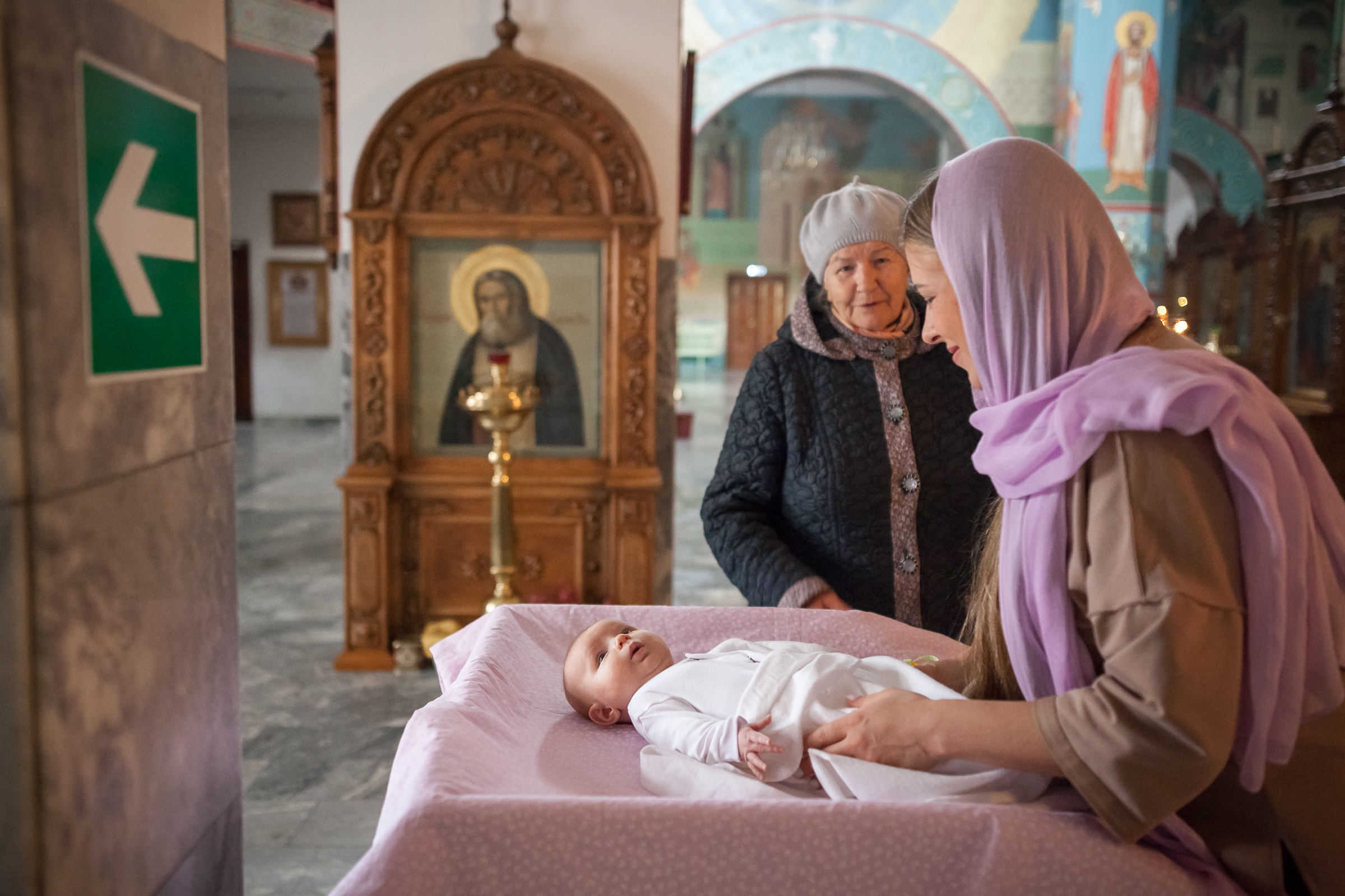 Таинство крещения Таисии. Фотограф на крещение и венчание в Самаре и Тольятти Елена Арди